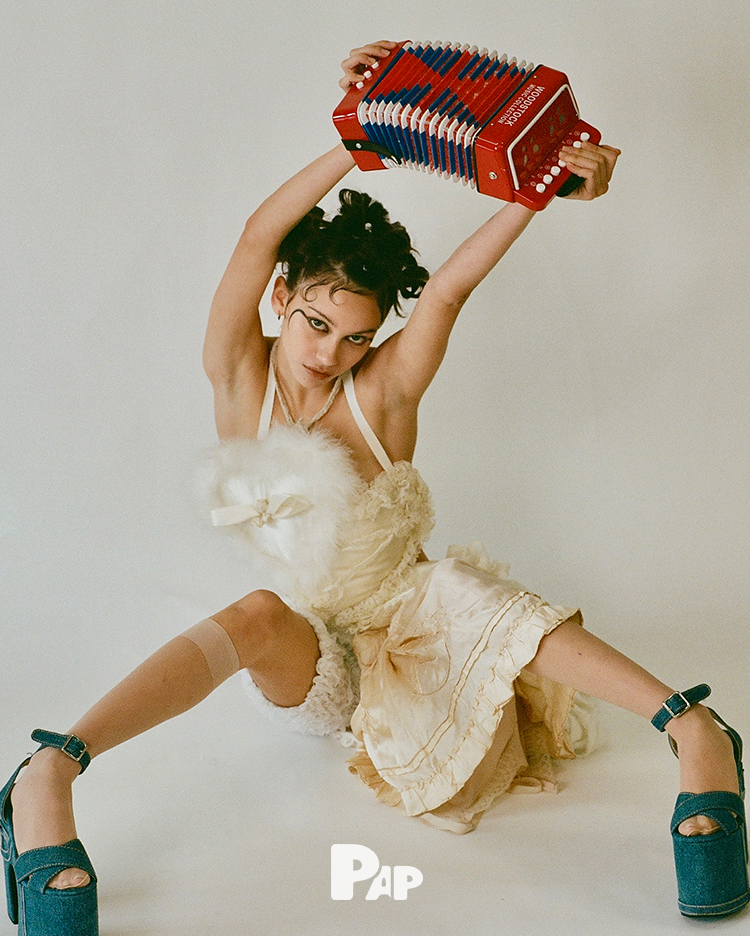PANDEMONIUM — Look 7