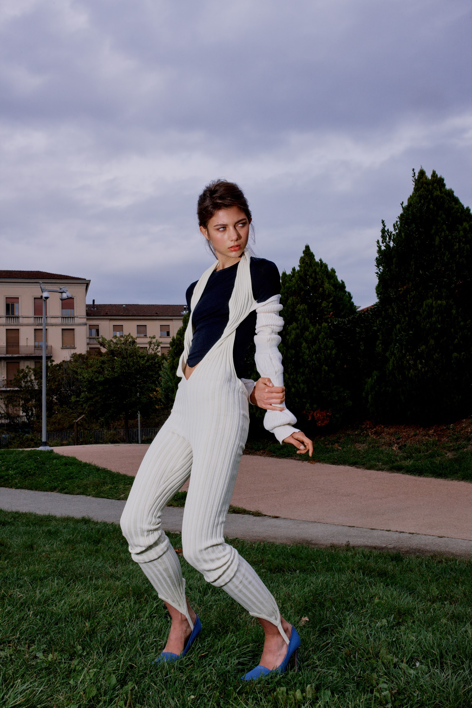 INNOCENTE — Look 9
