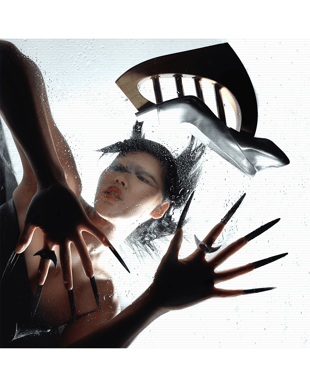 Fallen — Look 6