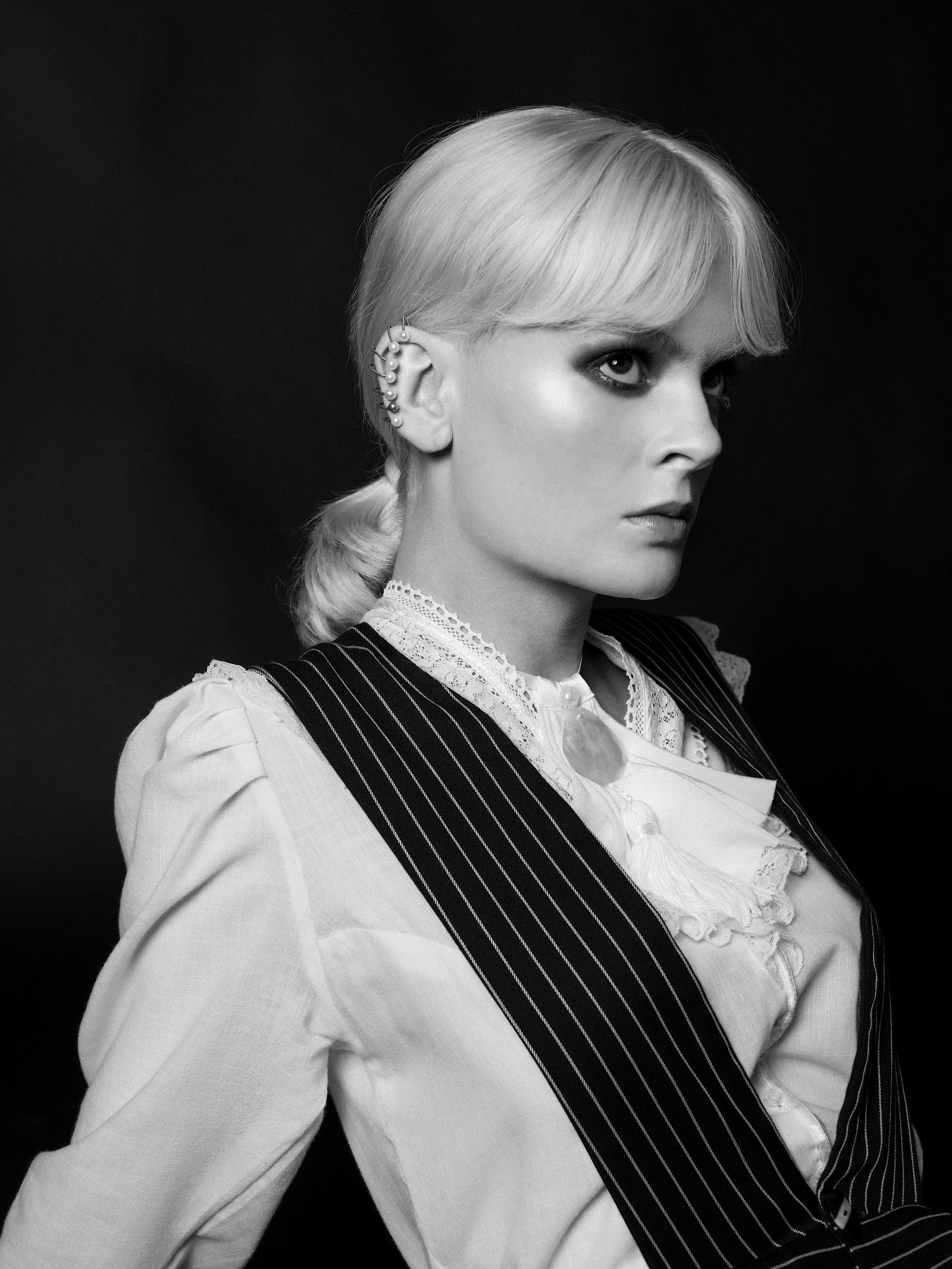 ONCE UPON A TIME — Look 10