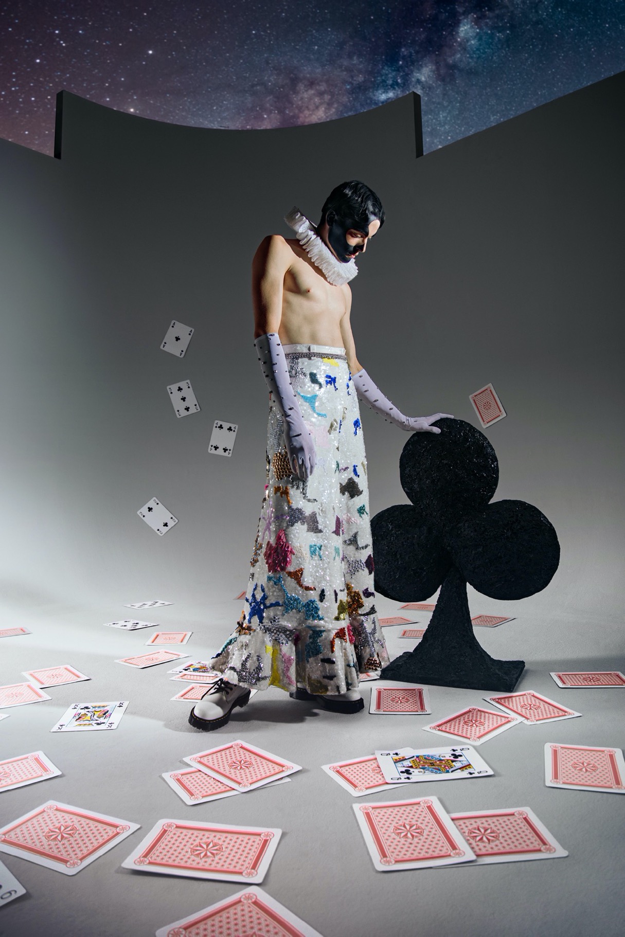 ALICE AU PAYS DES VICES — Look 6