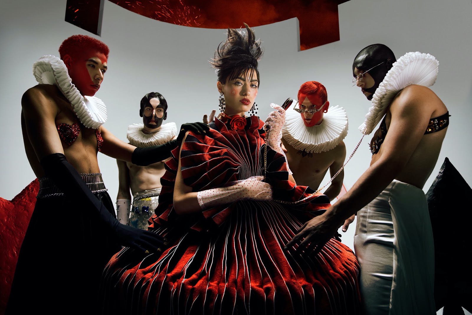ALICE AU PAYS DES VICES — Look 8