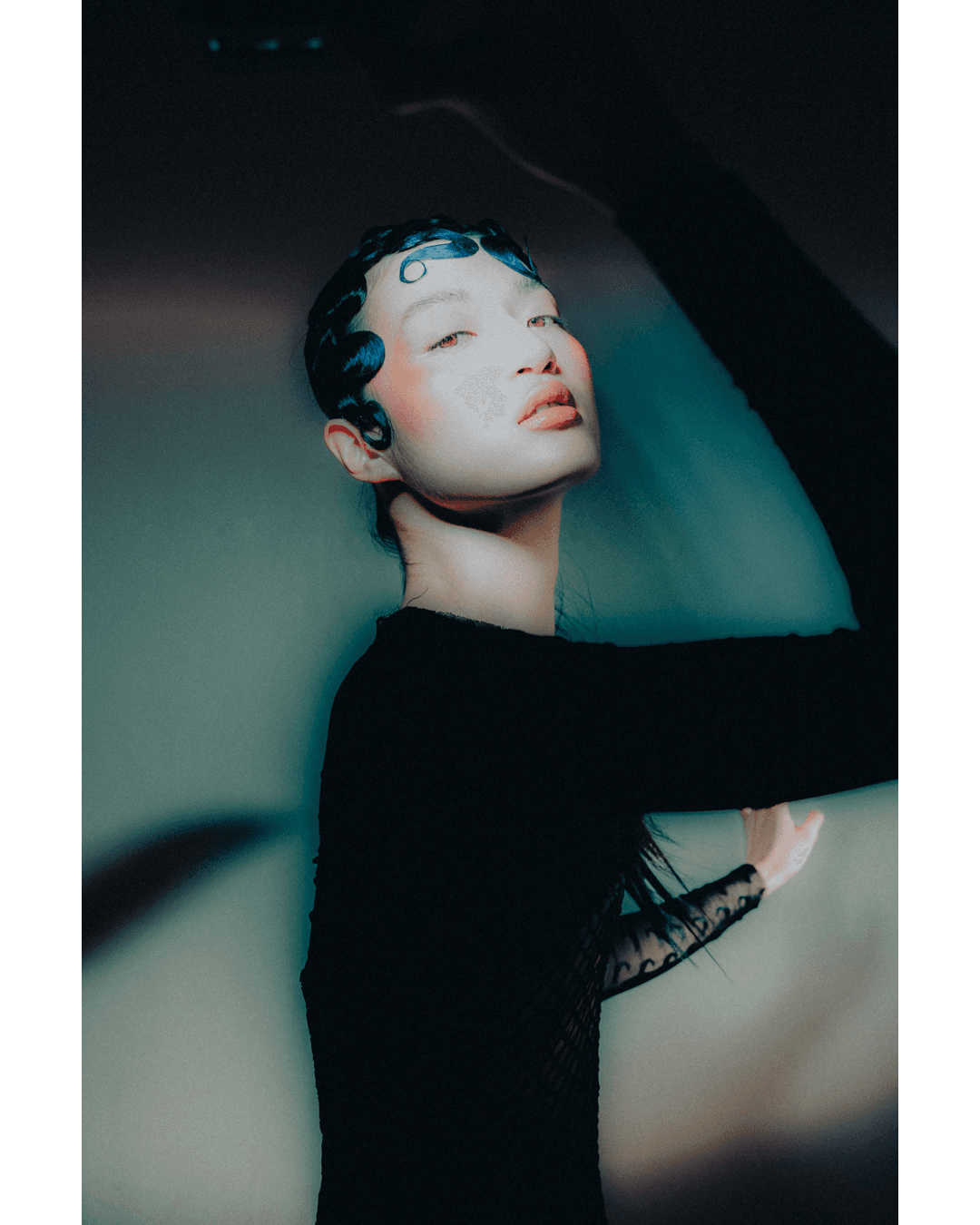 The Woman Who Fell To Earth — Look 7