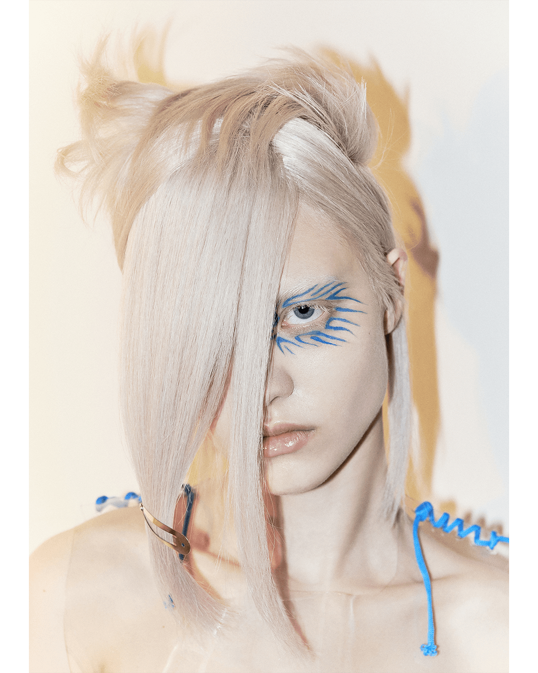 The guest from the future — Look 4