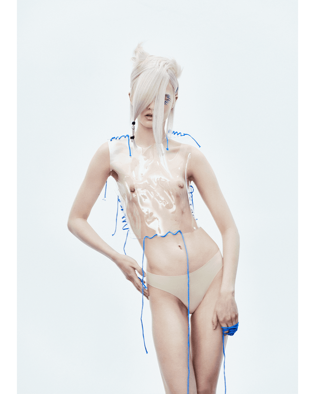 The guest from the future — Look 5