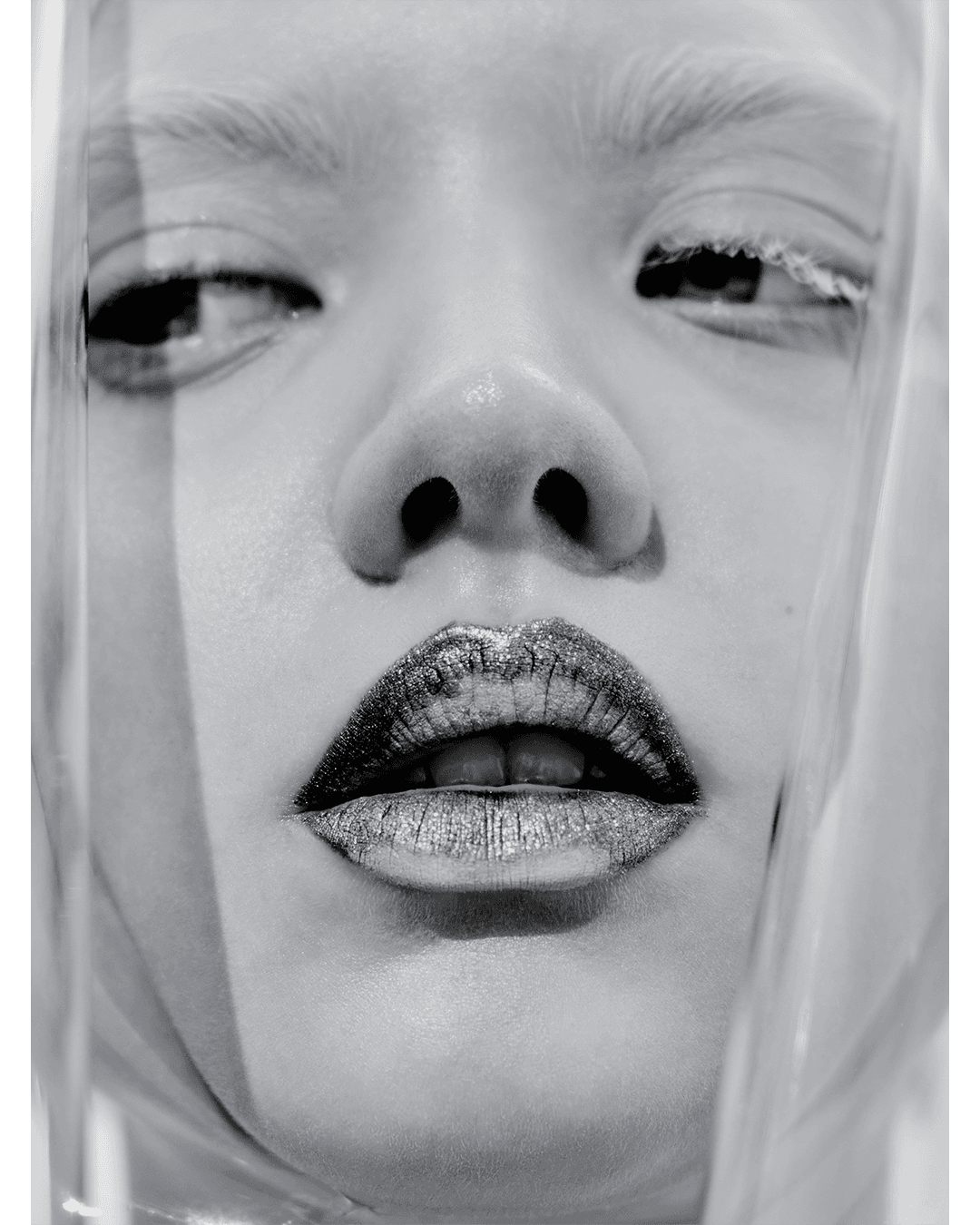 The guest from the future — Look 7