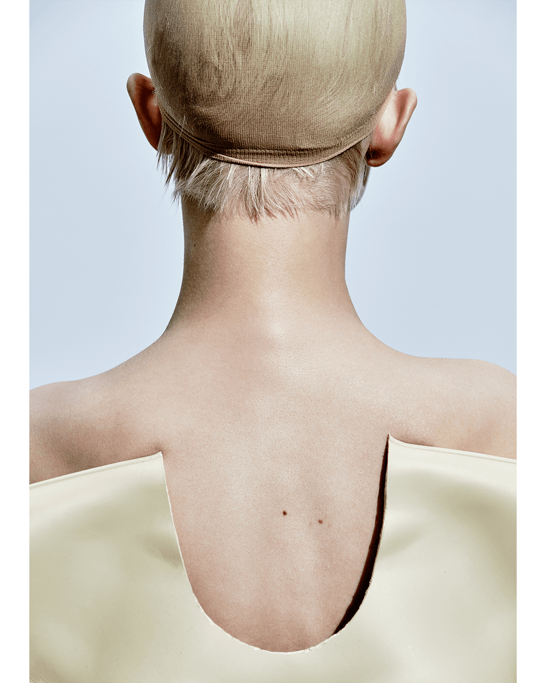 The guest from the future — Look 15