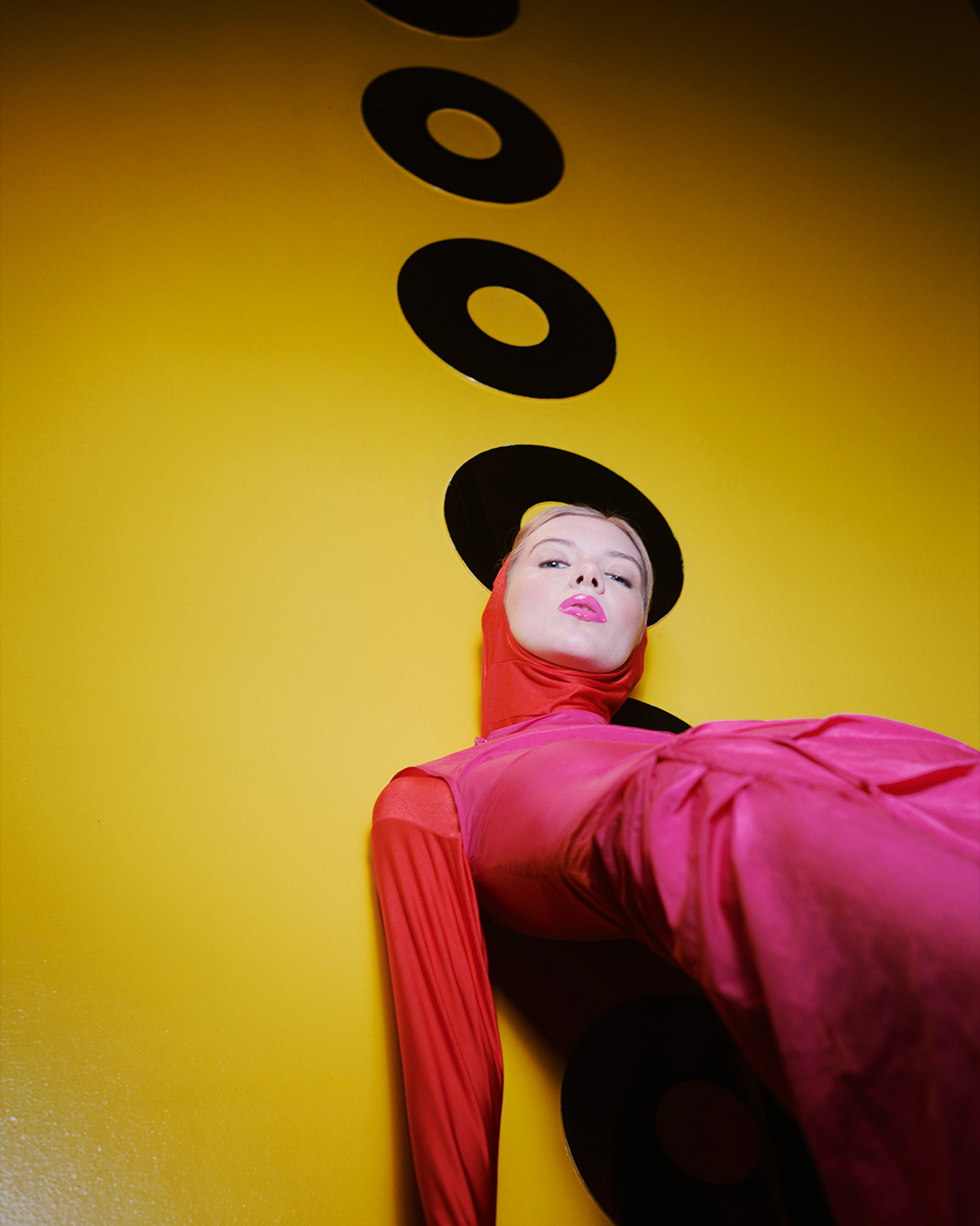 RE-CHARGE — Look 5