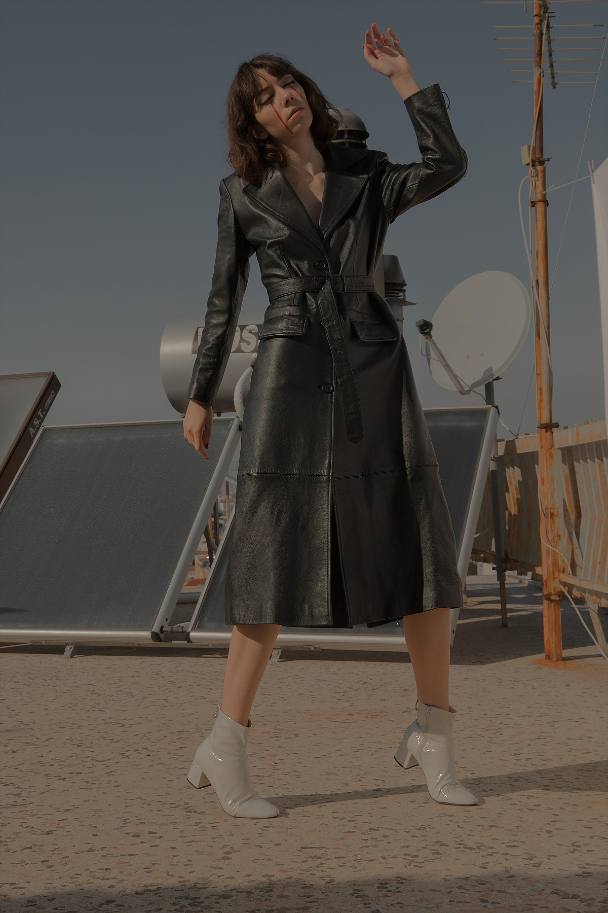 LAVANDERIA SULLA DI CITTA — Look 3