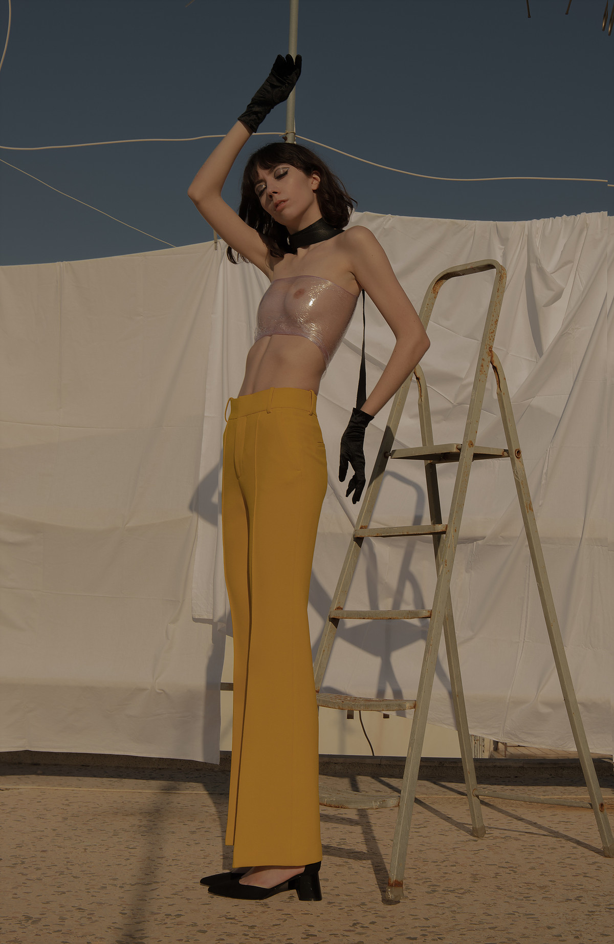 LAVANDERIA SULLA DI CITTA — Look 6