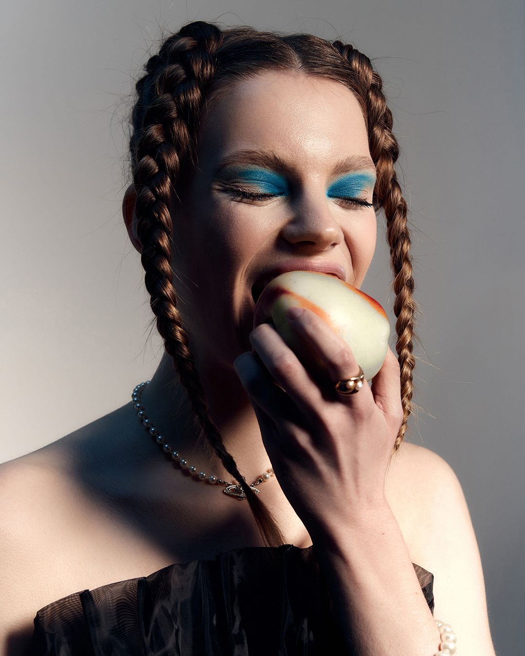 Stages of adjustments — PAP Magazine editorial
