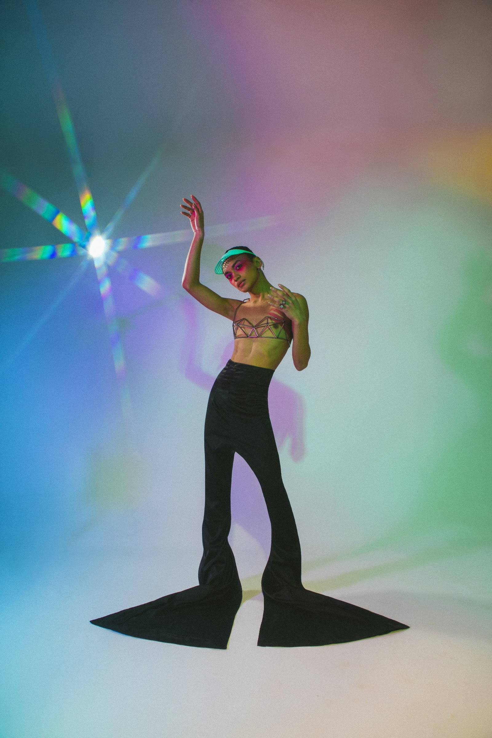 PLANETARY TWINS — Look 3