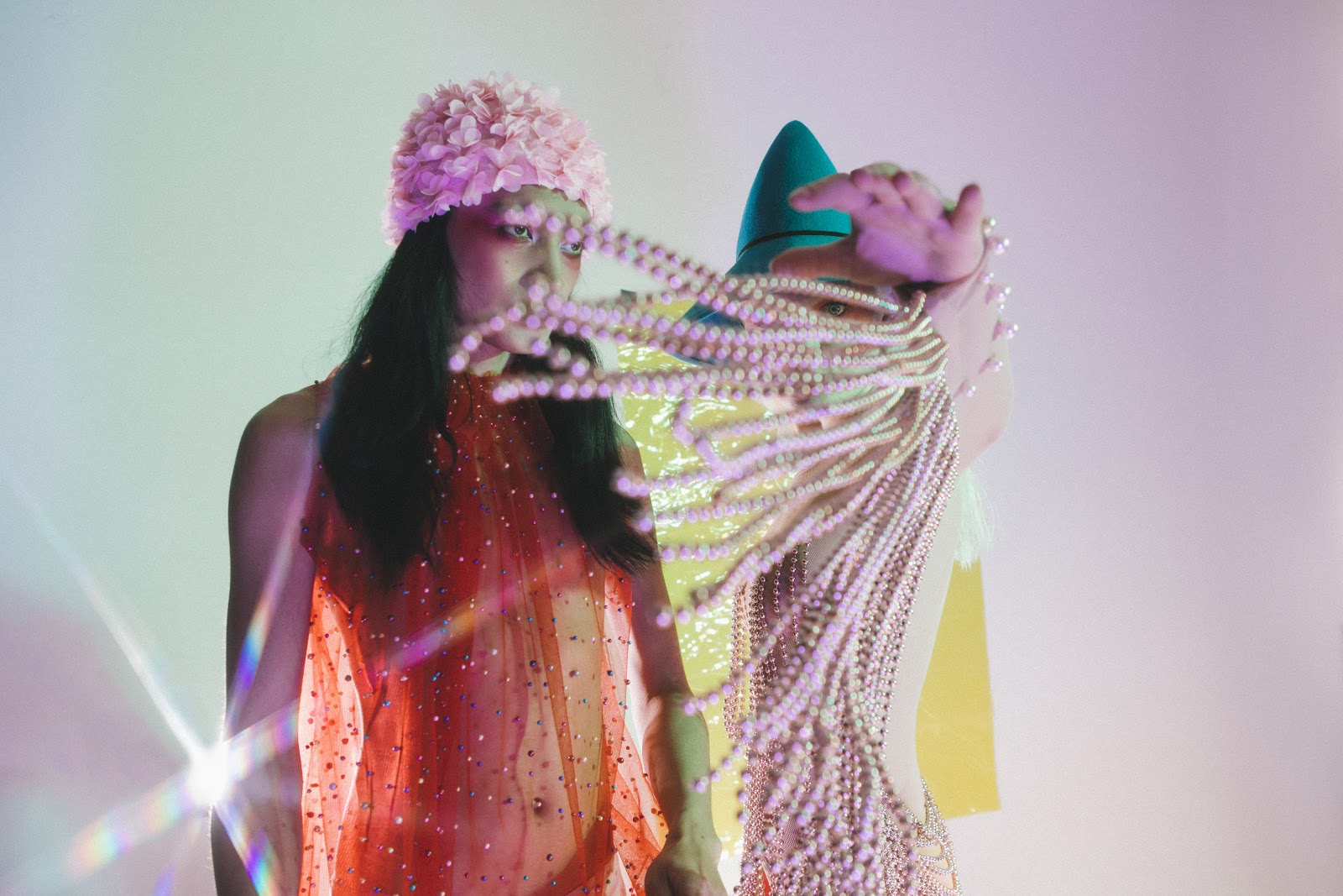 PLANETARY TWINS — Look 9