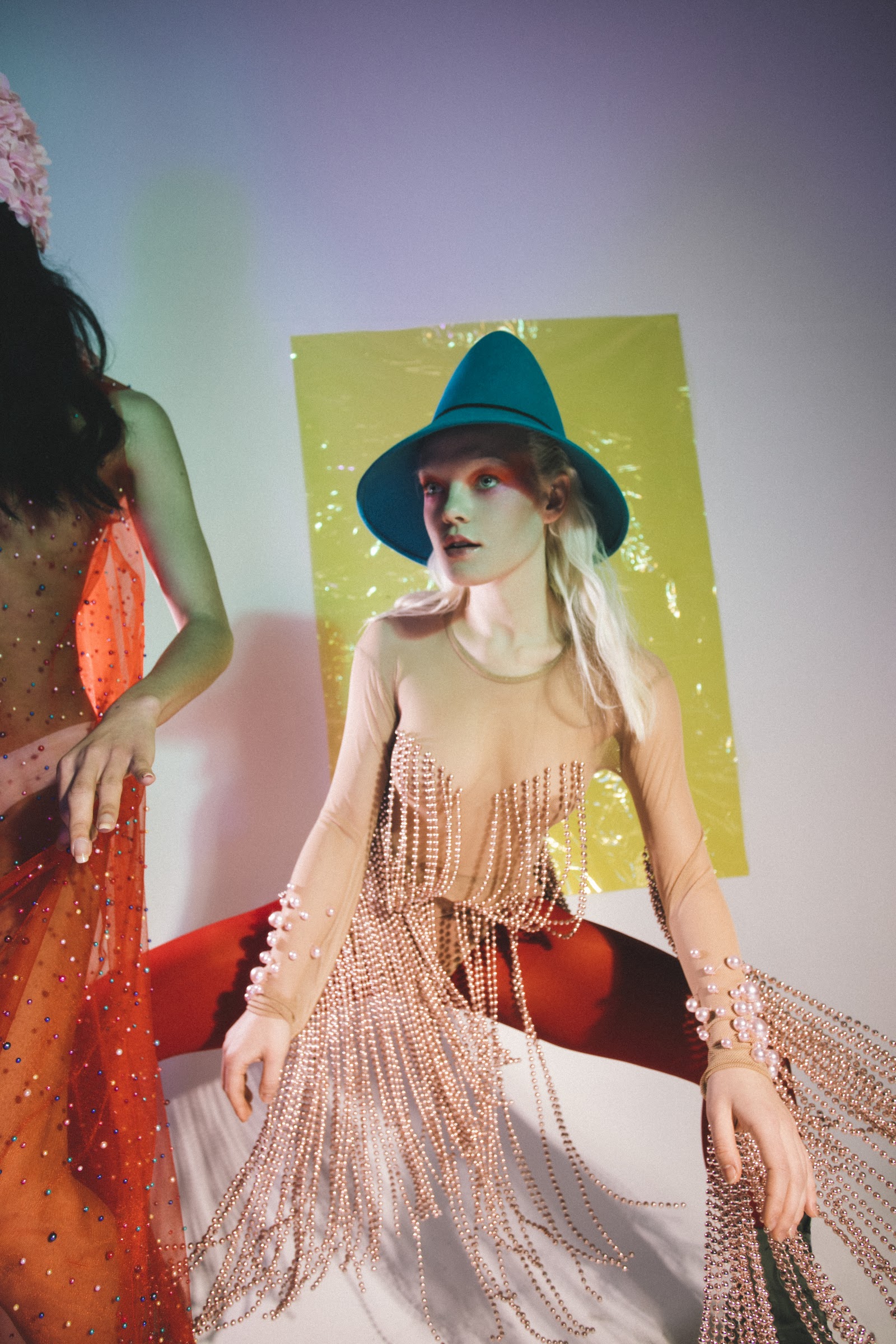 PLANETARY TWINS — Look 10
