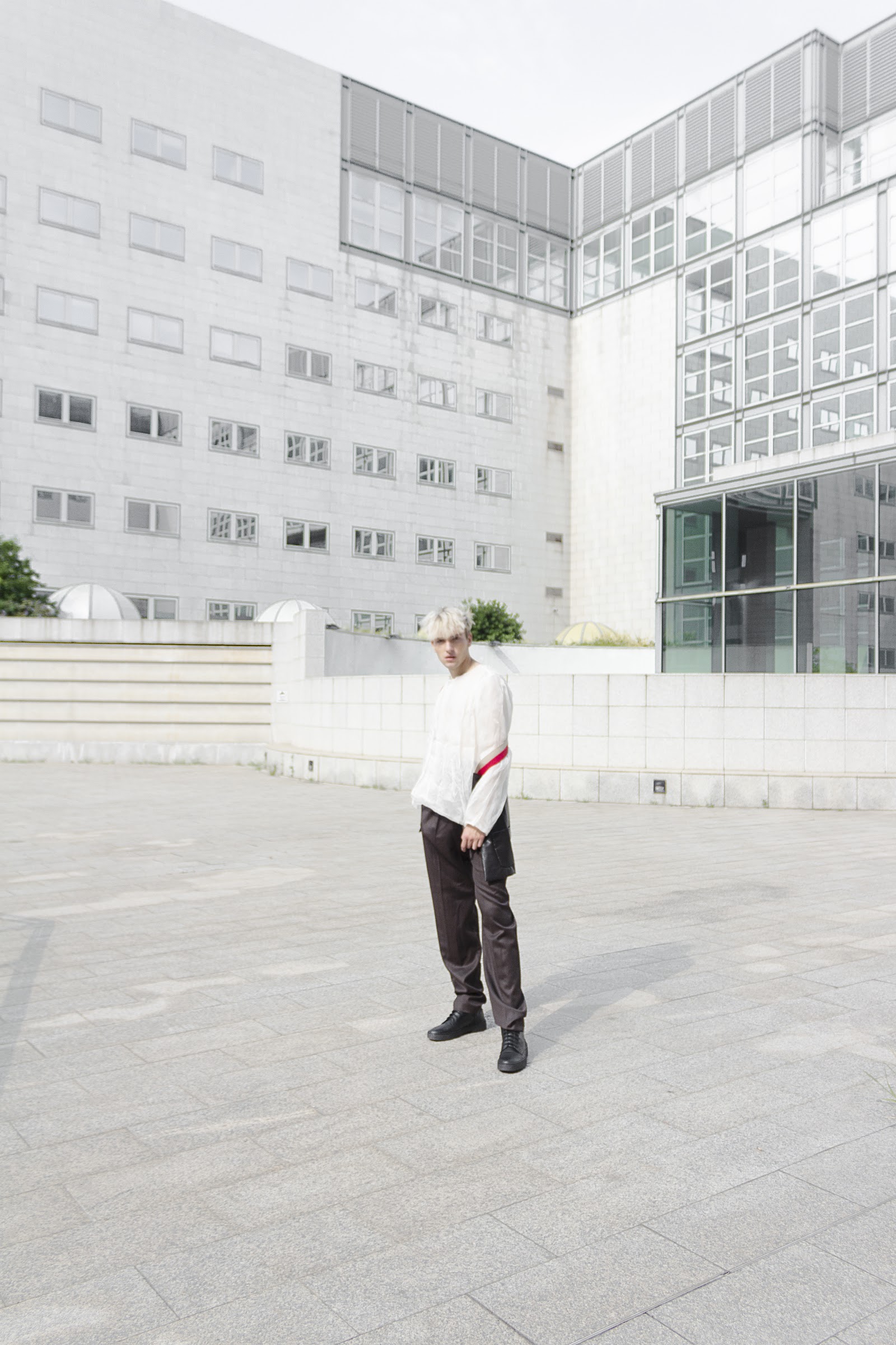 HEAVILY GUARDED — Look 5