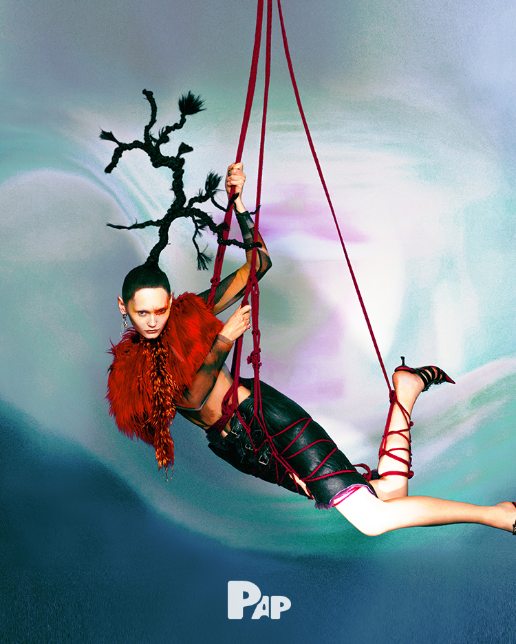 LULLABY OF WEIGHTLESSNESS — Look 5