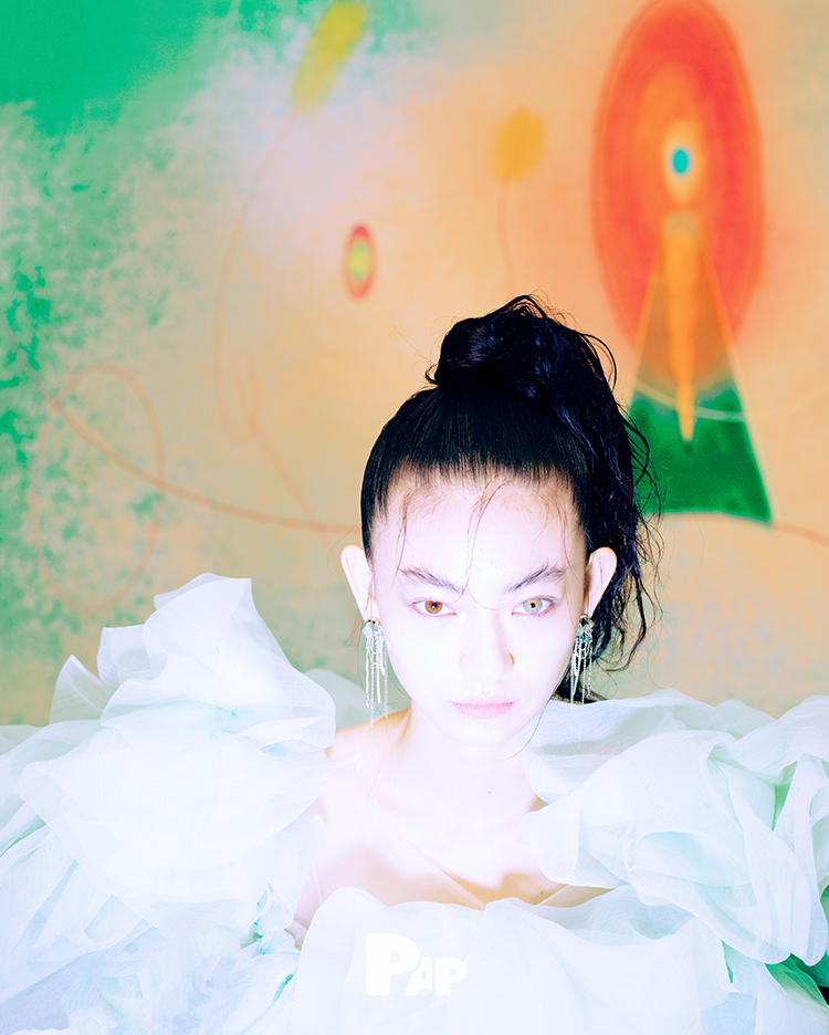 LULLABY OF WEIGHTLESSNESS — Look 11