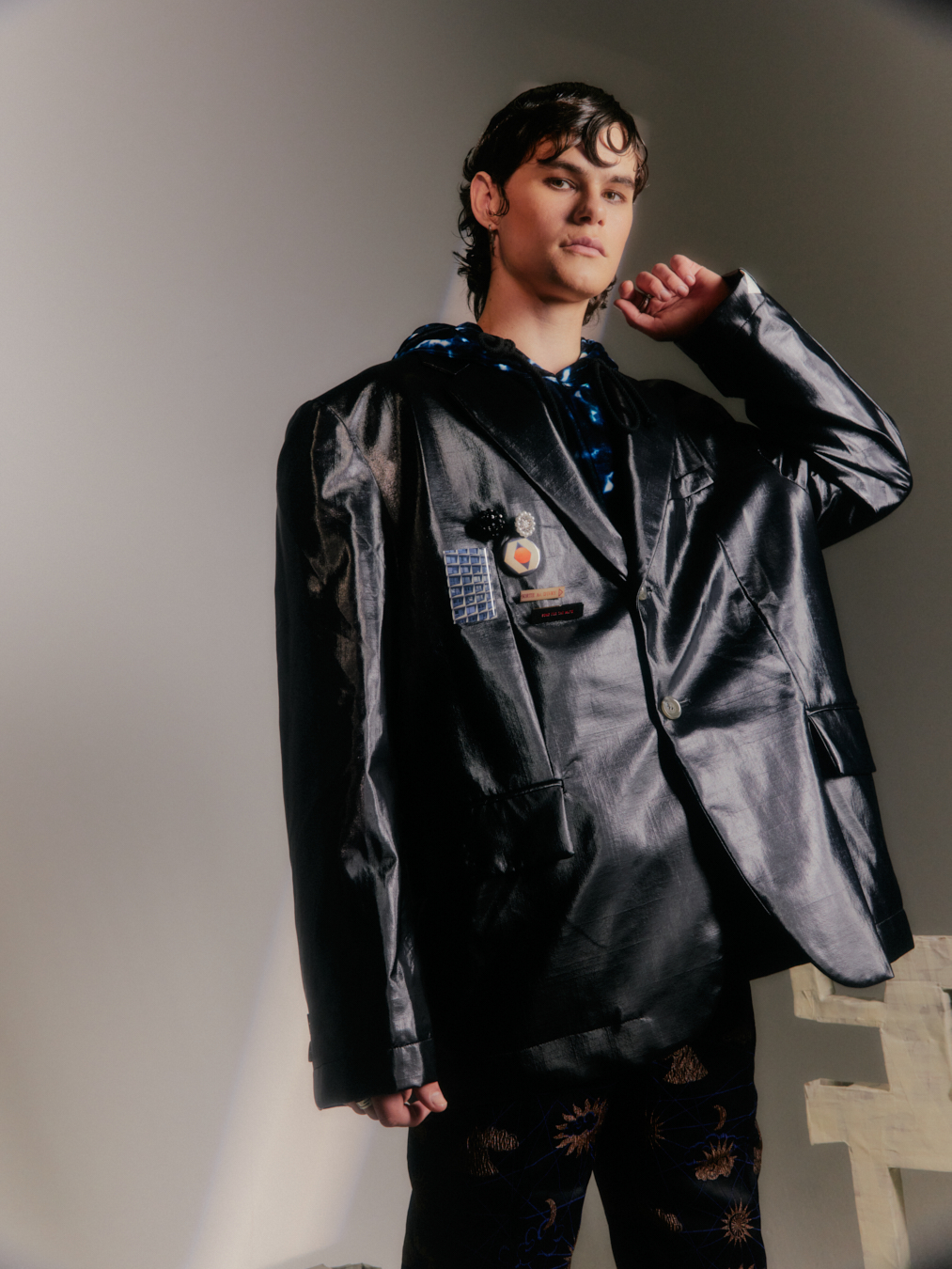DISPLACED BOUNDARIES — Look 8