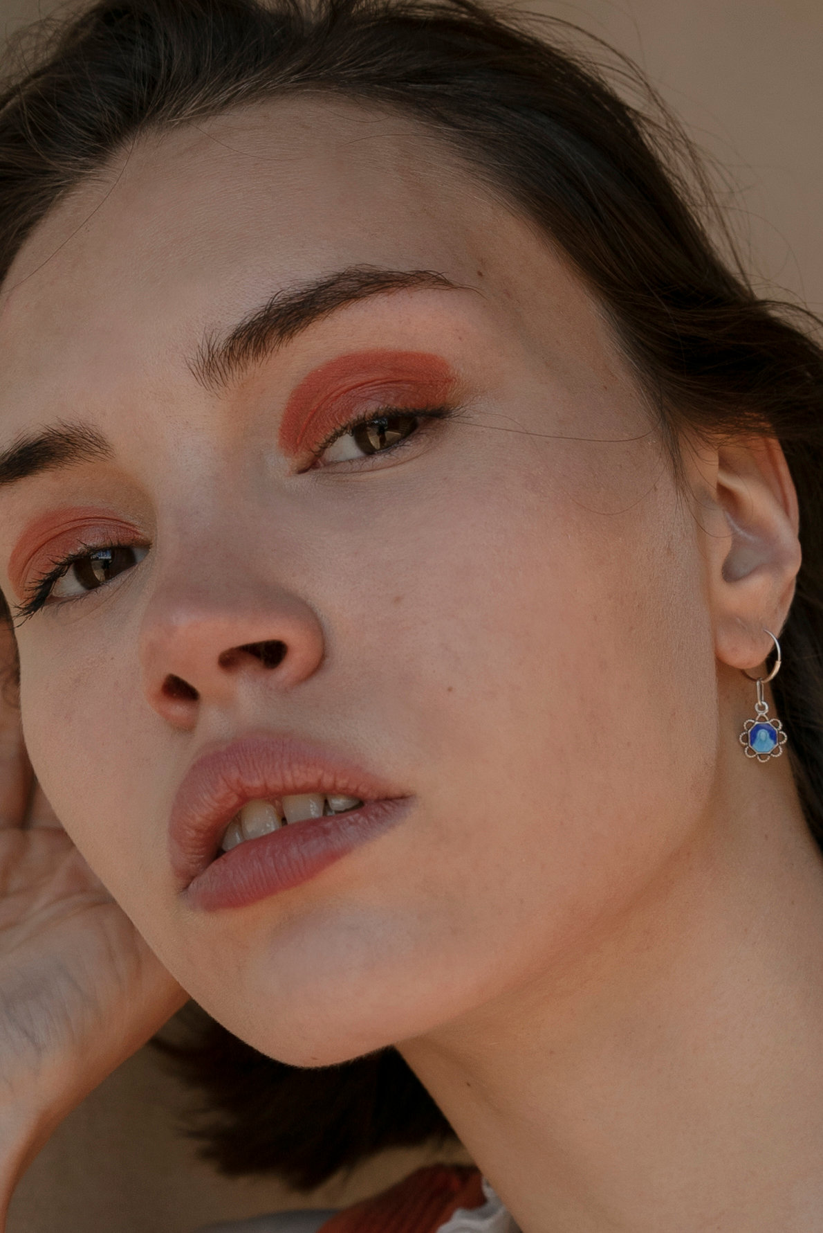 LE TEMPS DES SAUTERELLES — Look 3