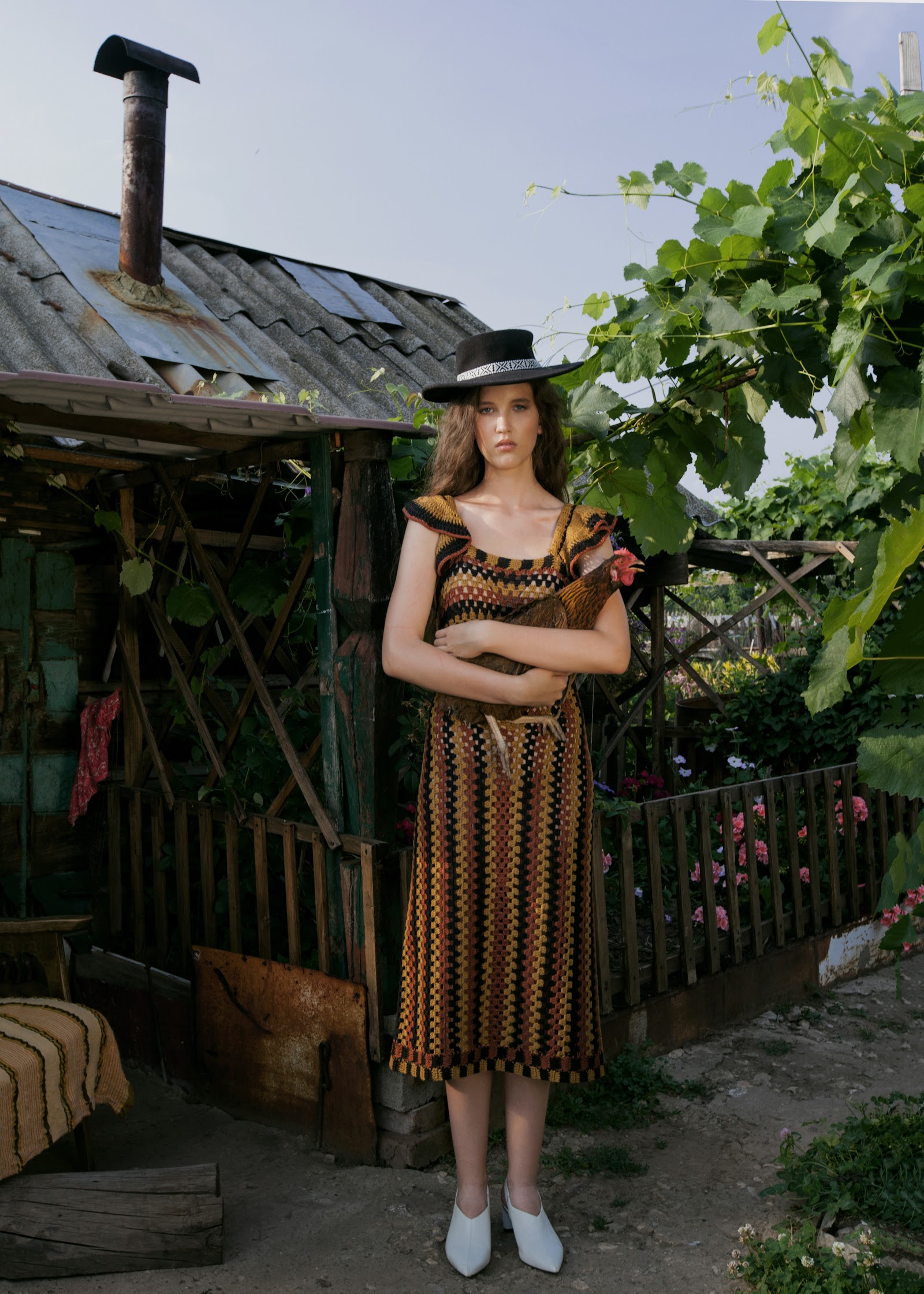 COUNTRY STORY — Look 1