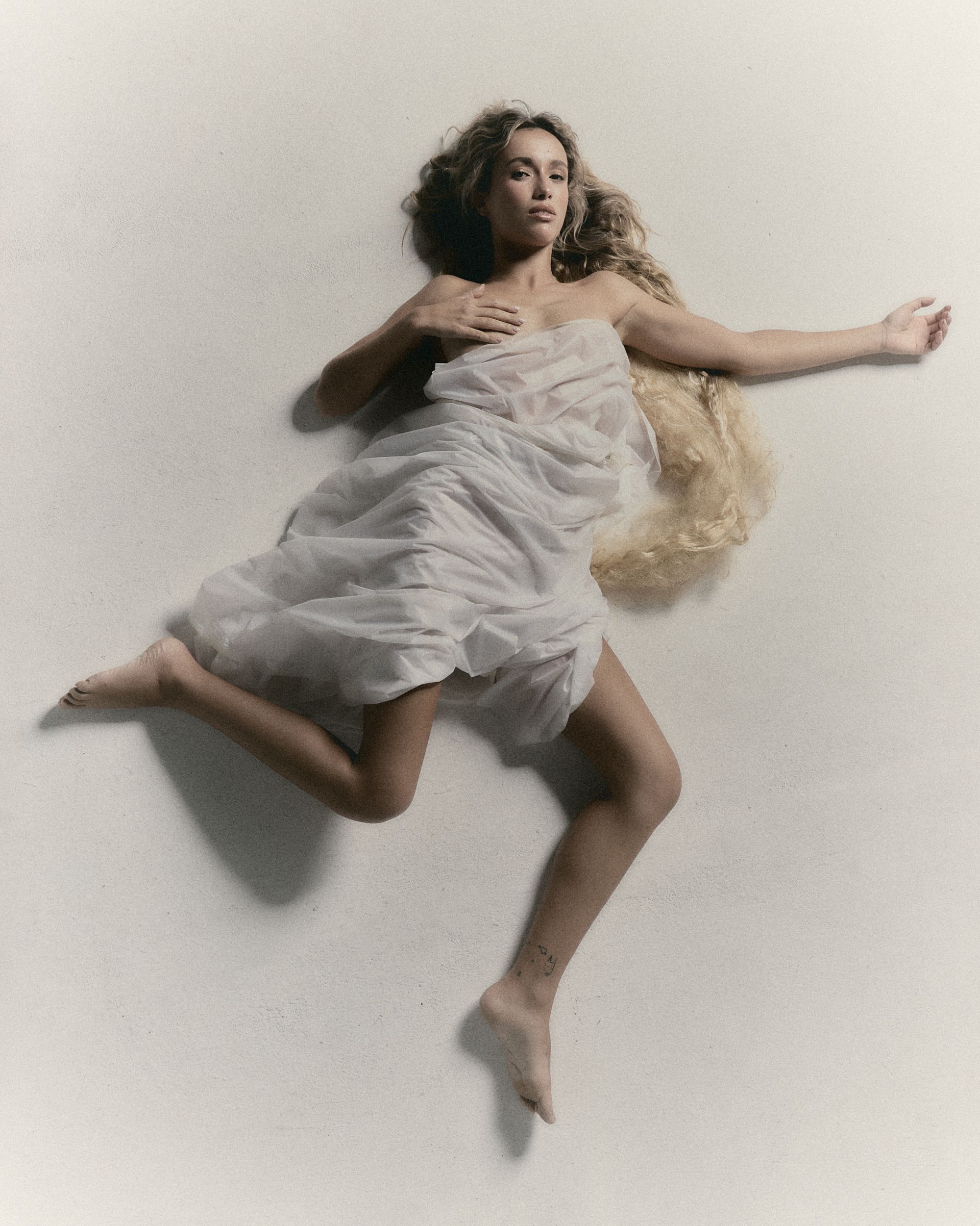 Her and The Hair — Look 13