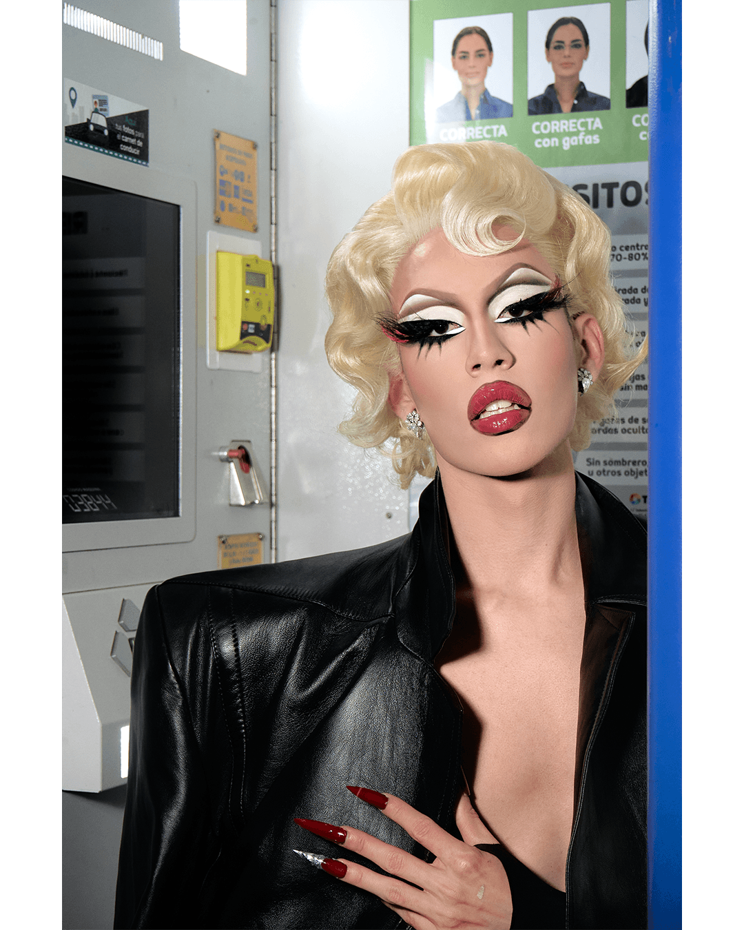 Flashing Madness — Look 6