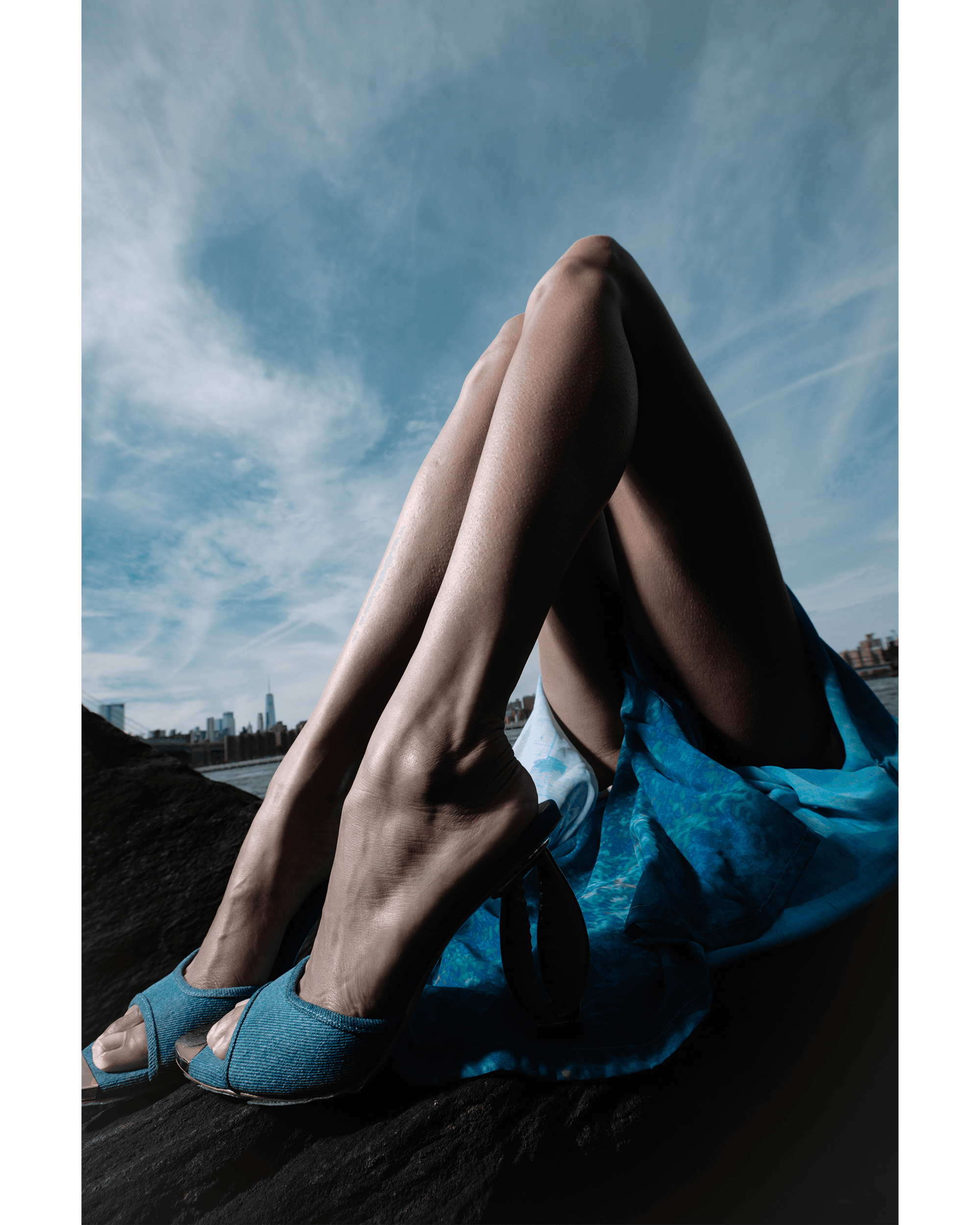 Nothing with sirens — Look 7