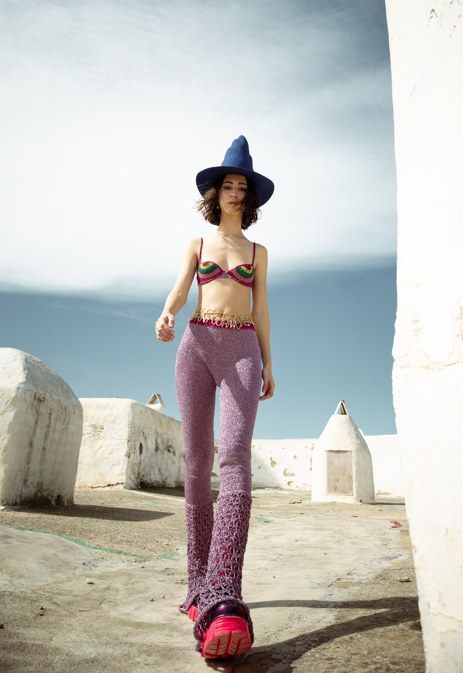 THE HOLY MOUNTAIN — Look 14