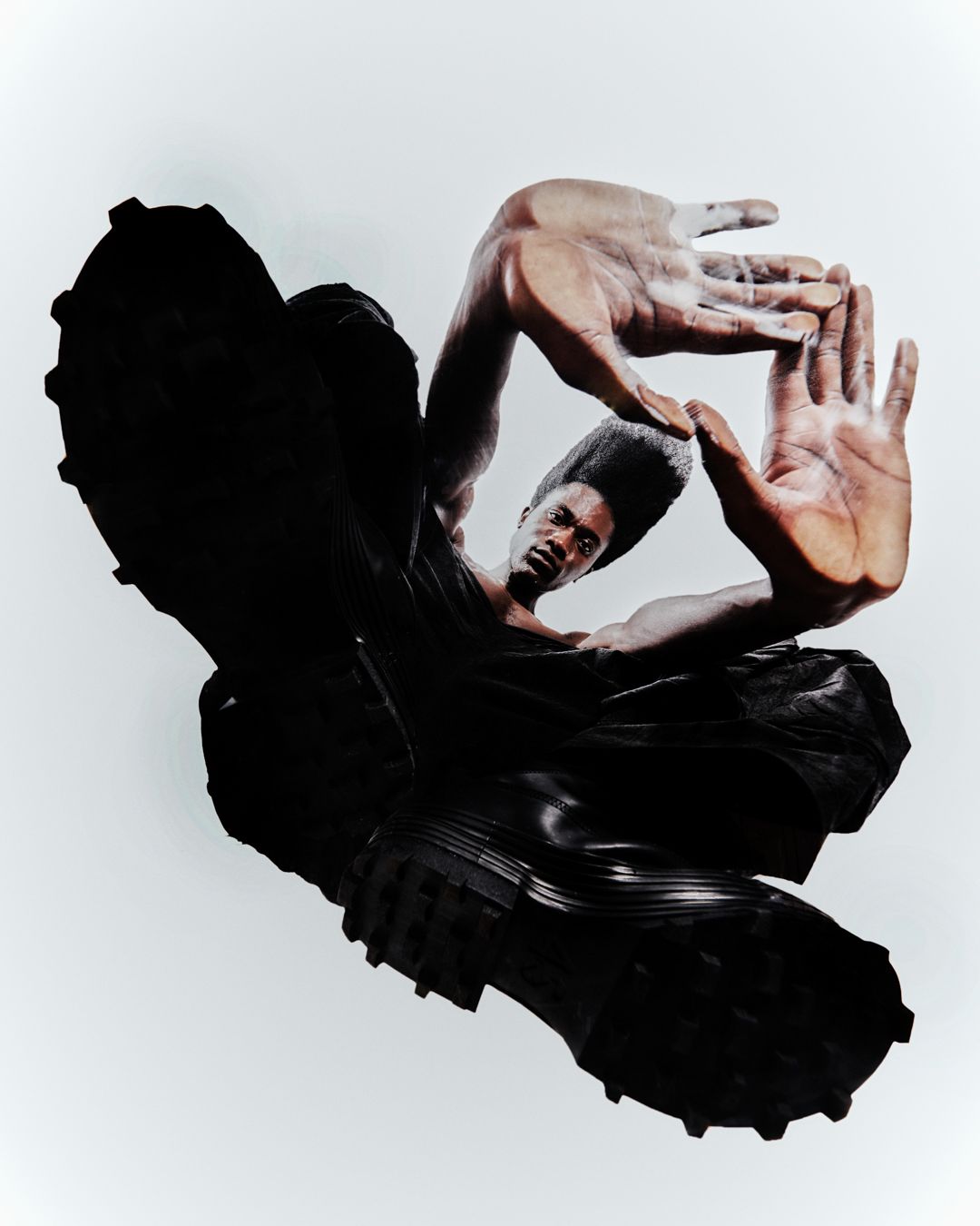 Distorted Reveire — Cover