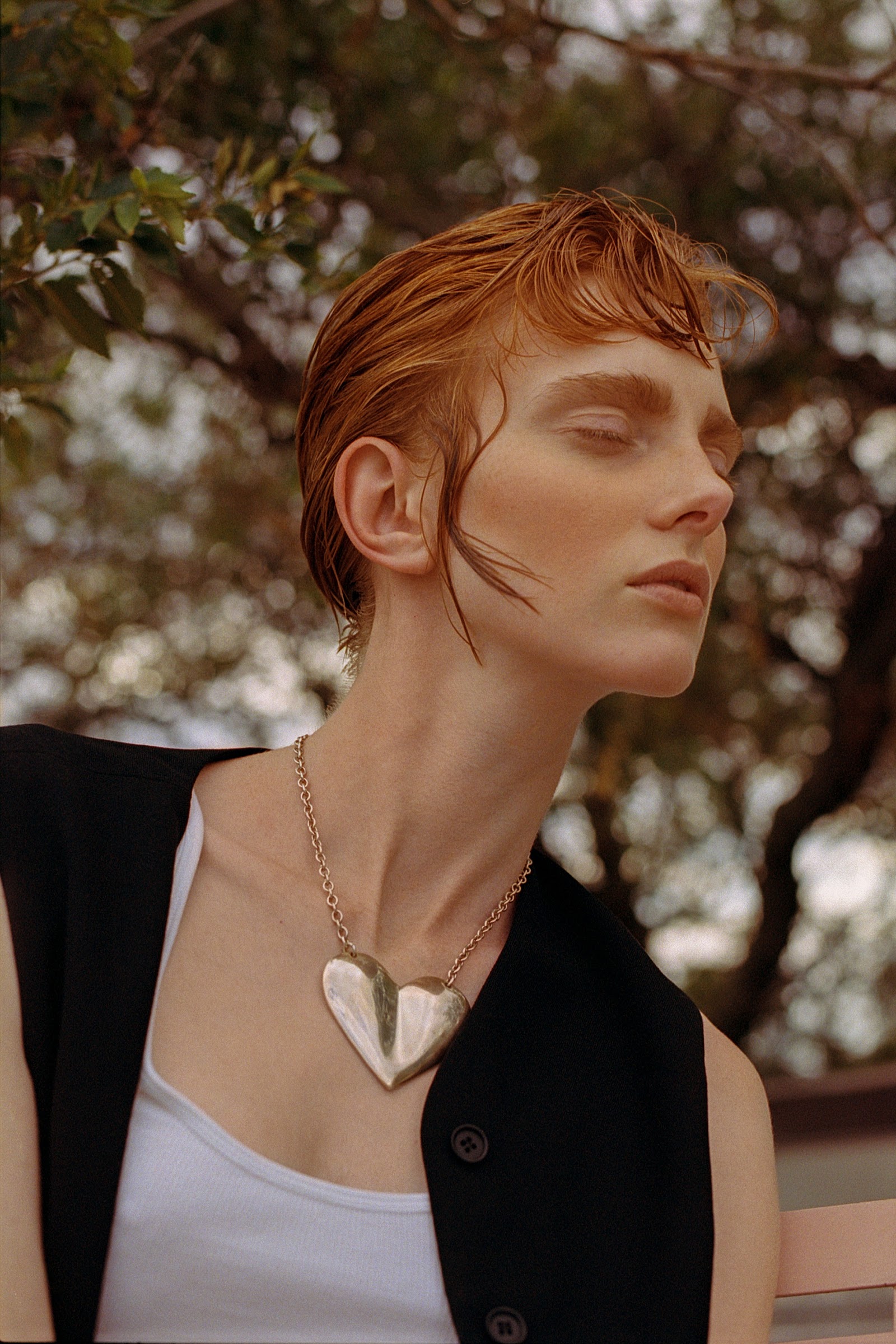 INNER TRAVEL — Look 10