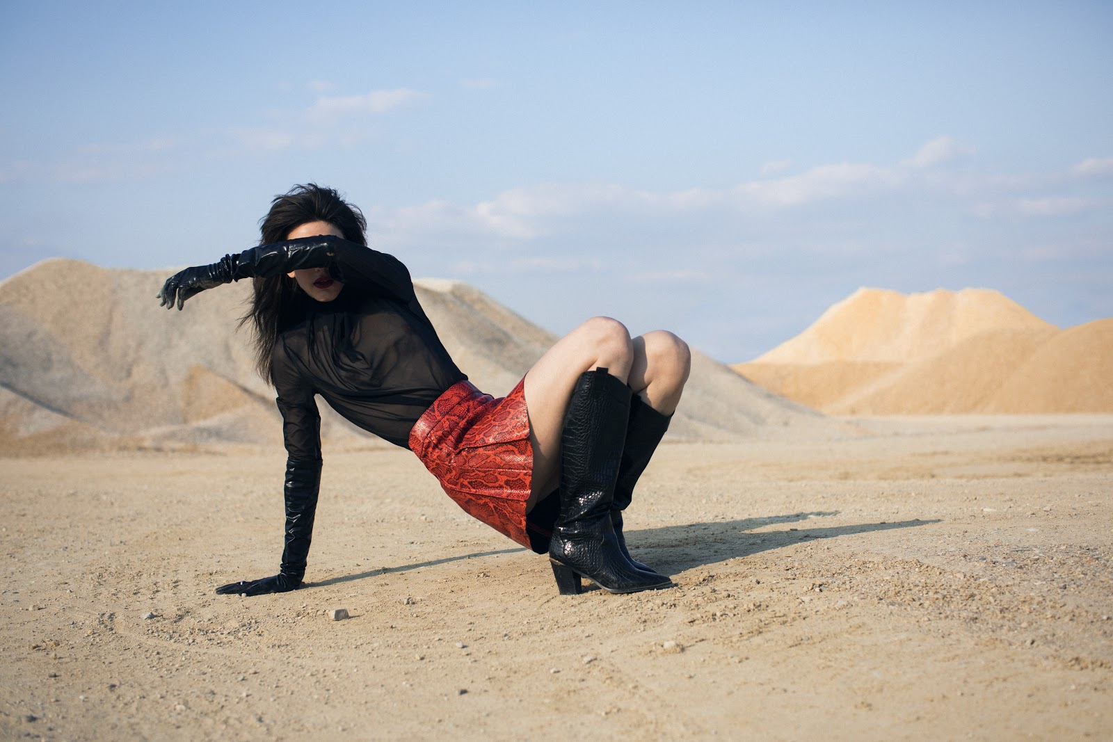 FROM MARS — Look 11