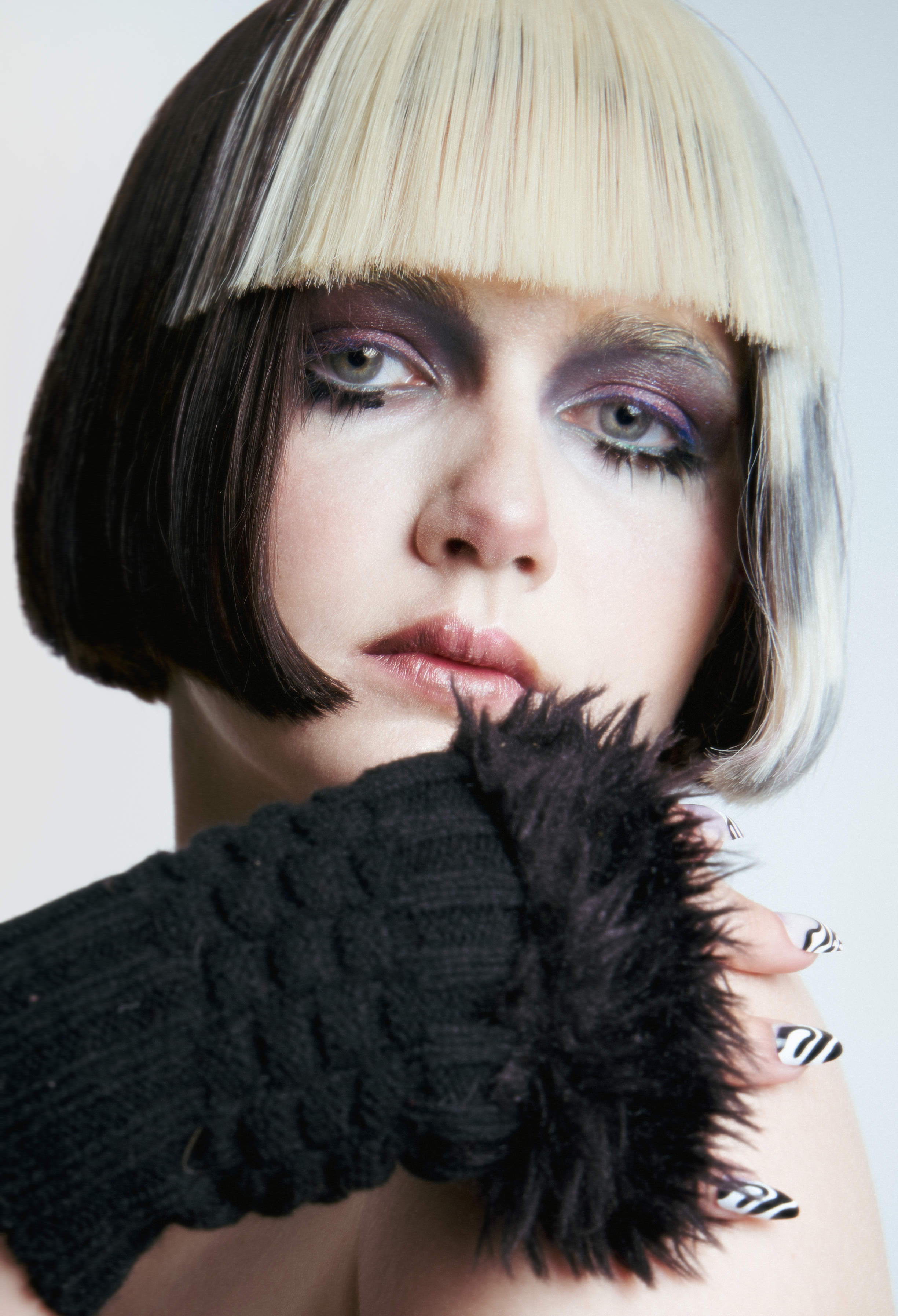 COLOR THEORIES — Look 6