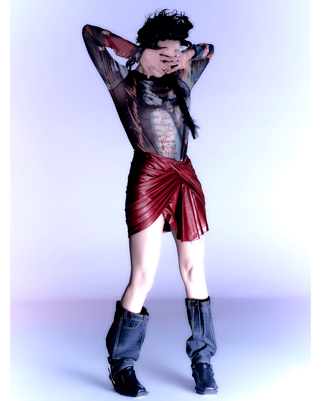 WAR OF VENUS — Look 8