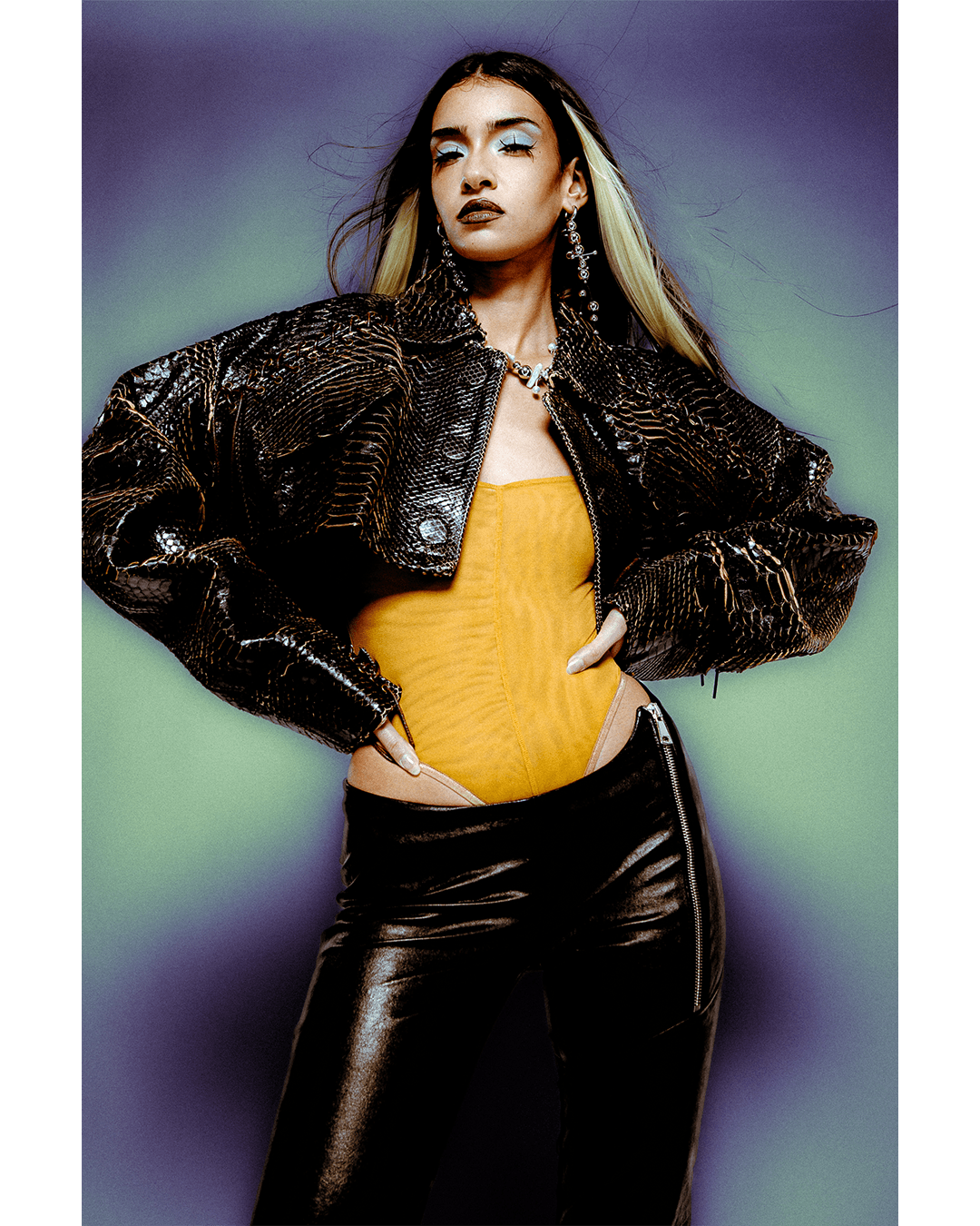 Bratz go take a selfie — Look 13