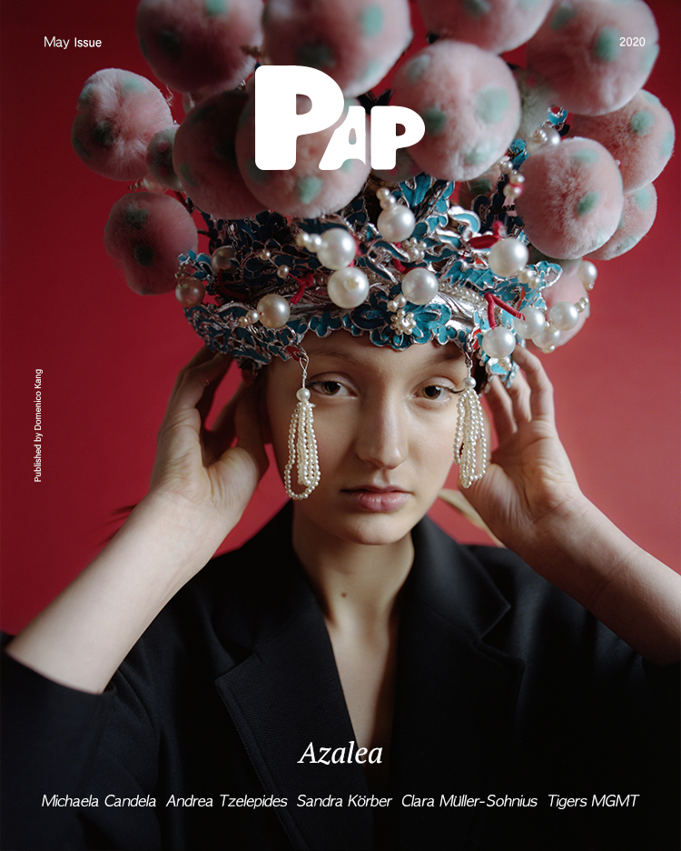 AZALEA — Look 1
