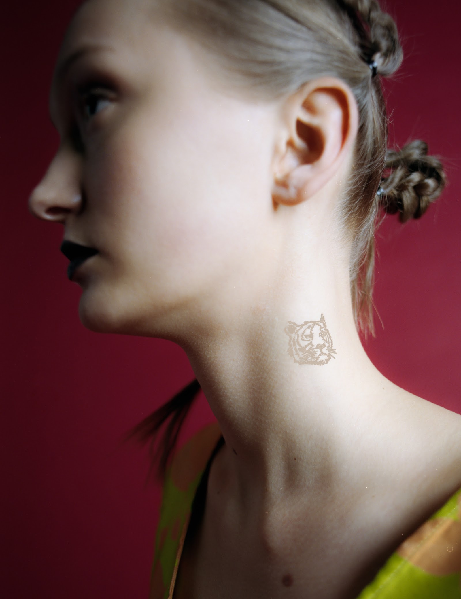 AZALEA — Look 4