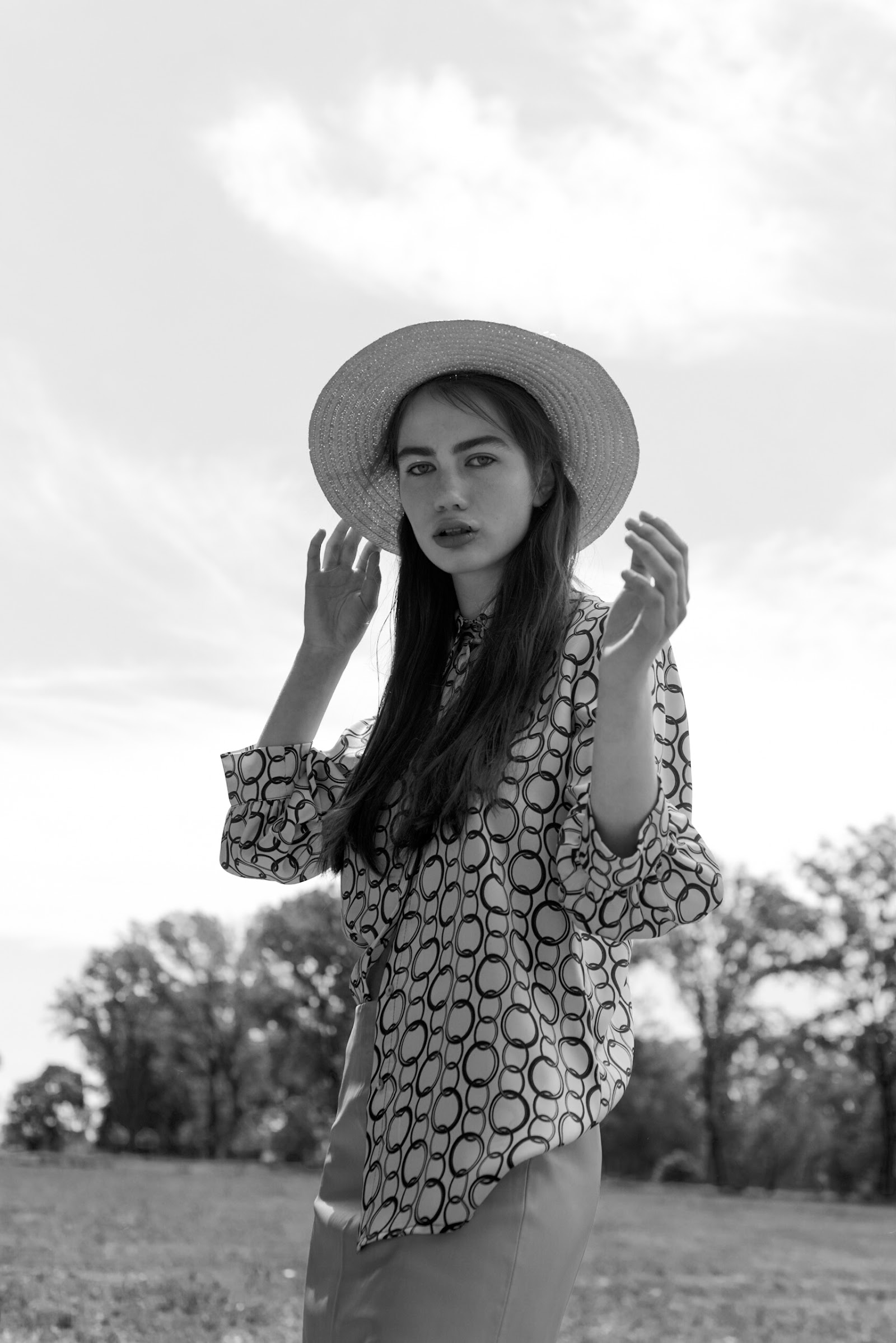 COUNTRY ROAD — Look 2