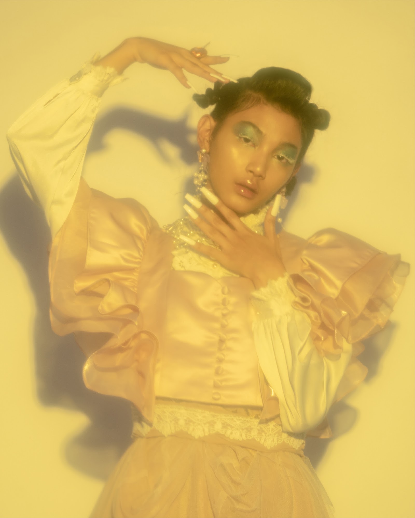 QUEEN OF SOLITUDE — Look 9