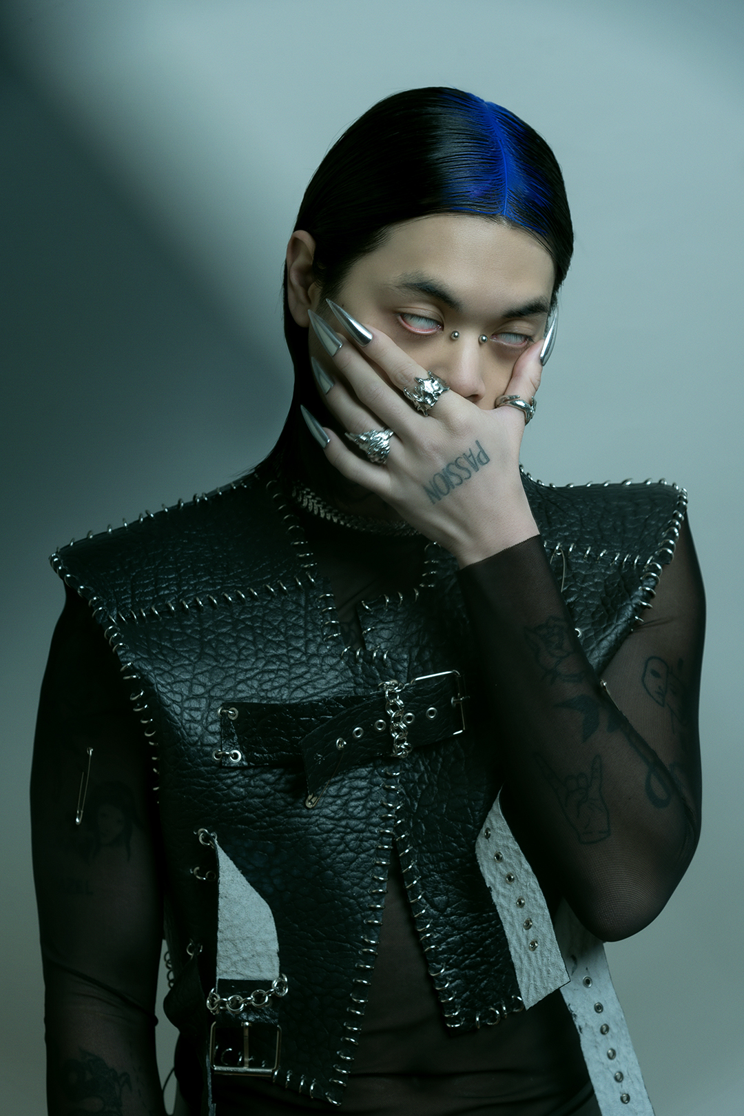 DARK EDITION — Look 8
