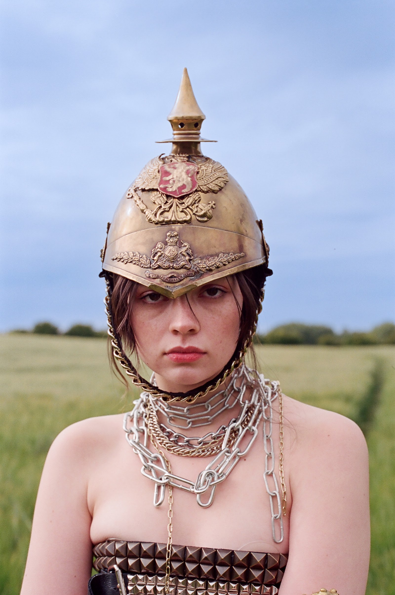 THE ELEGANT BULL — Look 2