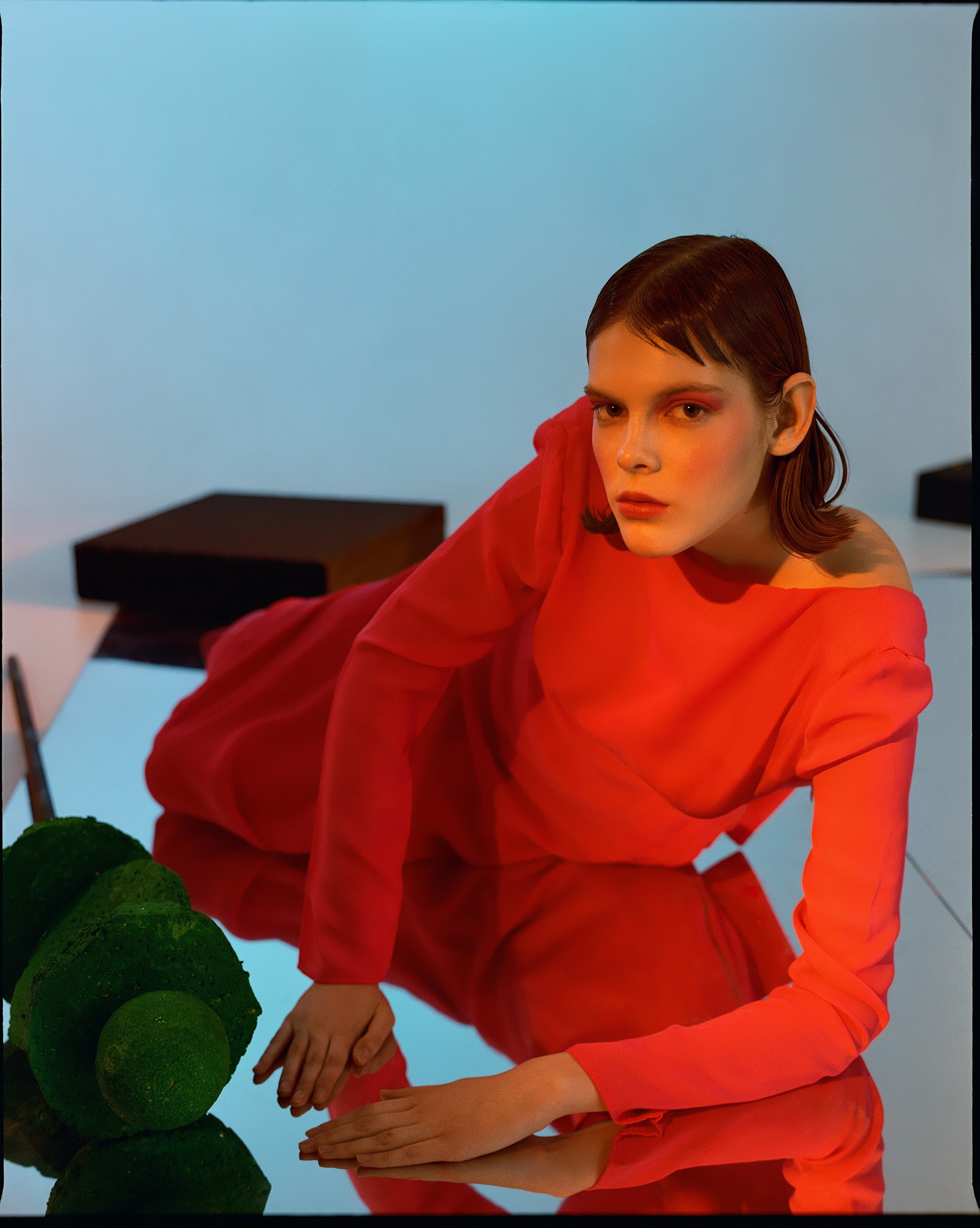 ONE FORGOTTEN DOLL — Look 5