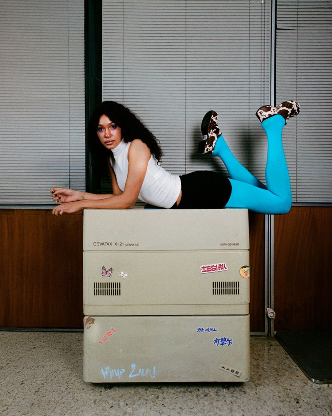 Back to the office by take a nap — Look 11