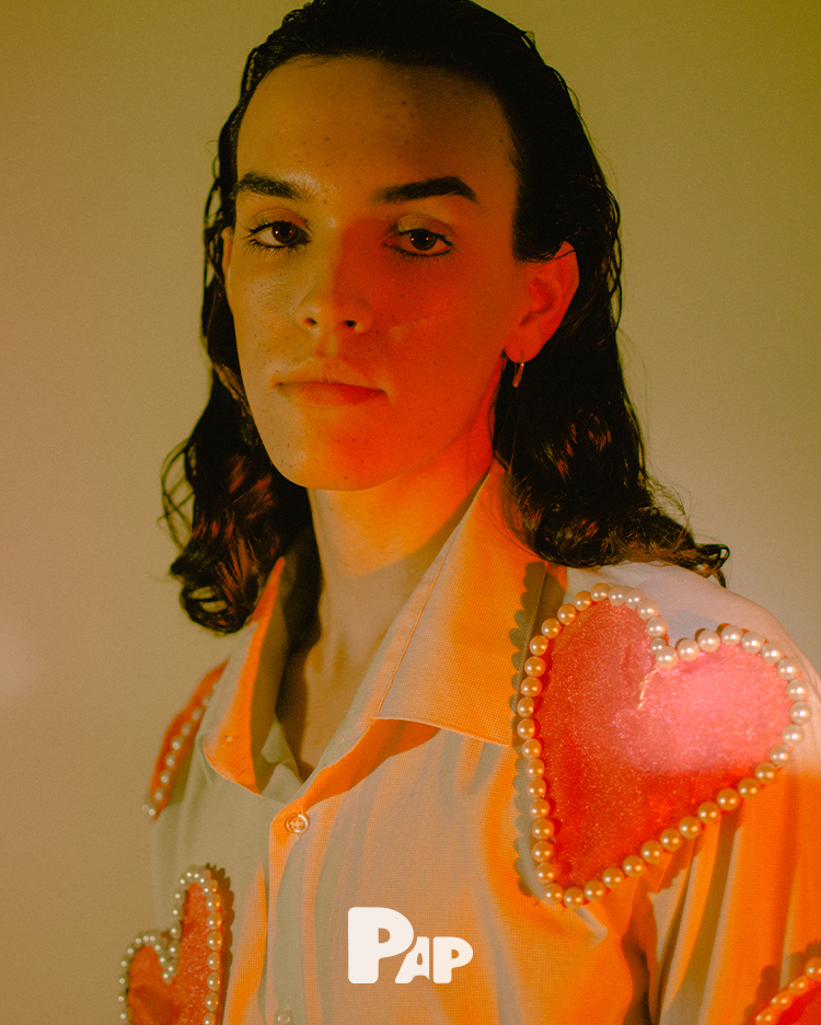 THEATRICAL PERFORMANCE — Look 5