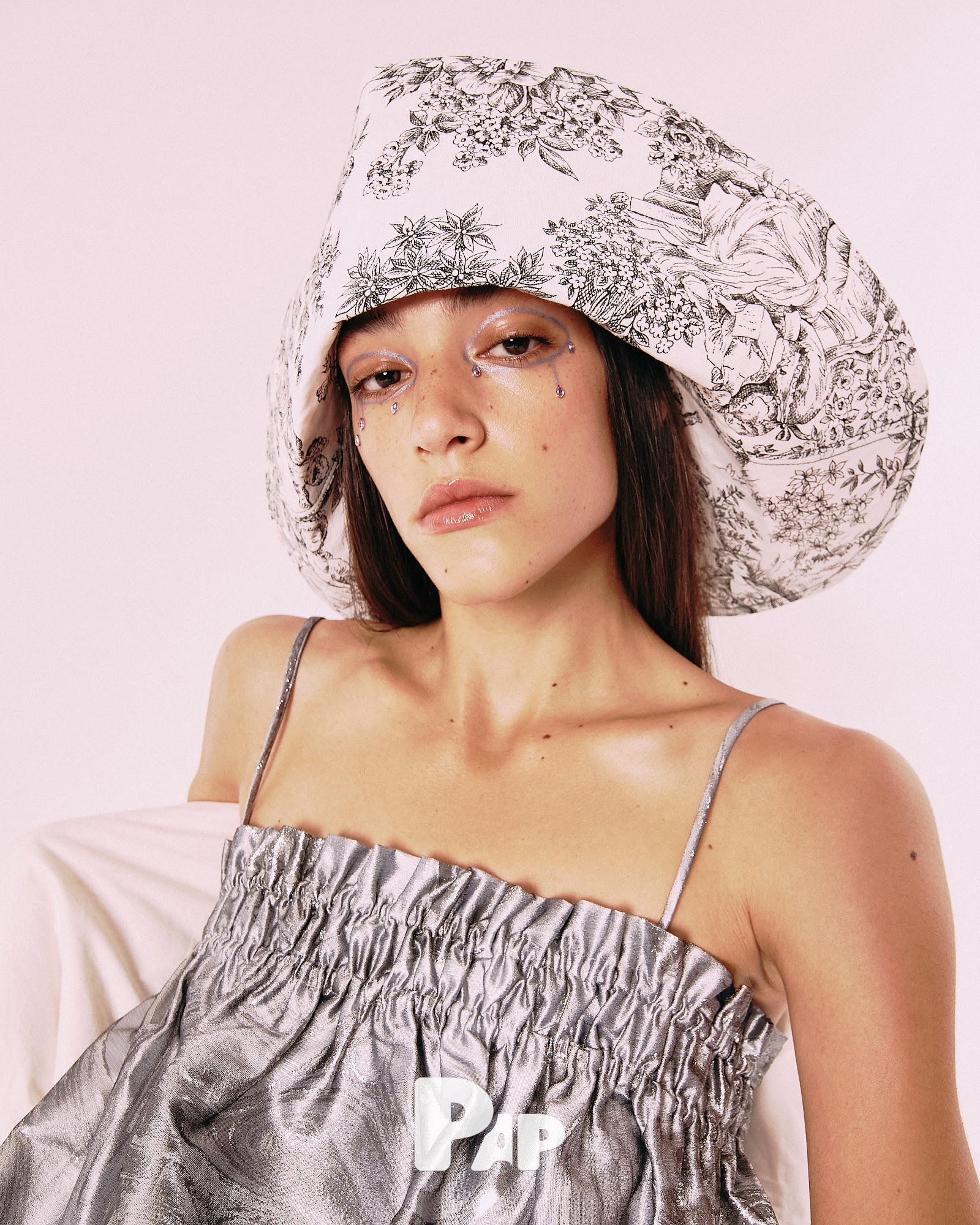 GOOD MORNING, GOOD NIGHT — Look 13