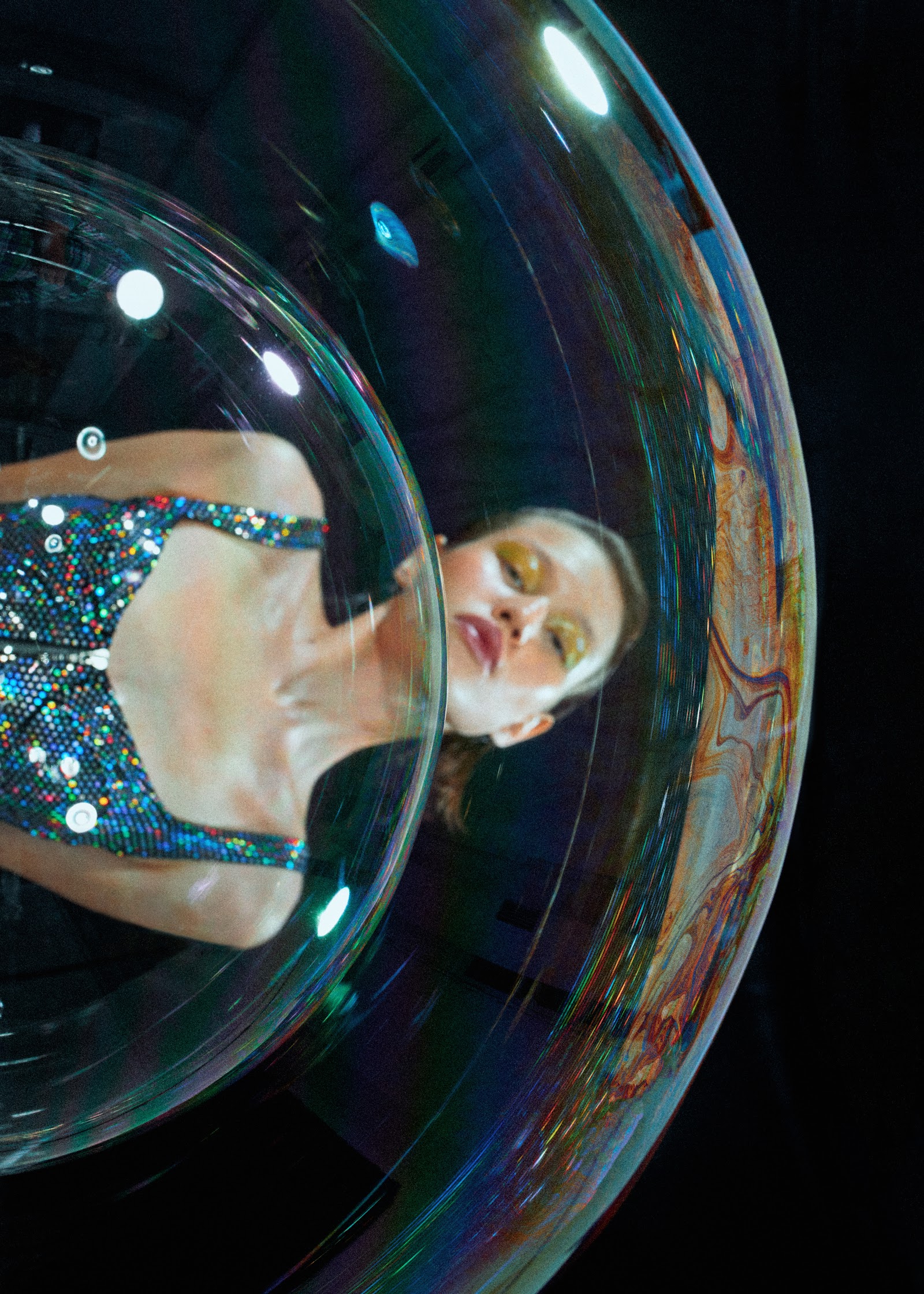 BUBBLE — Look 7