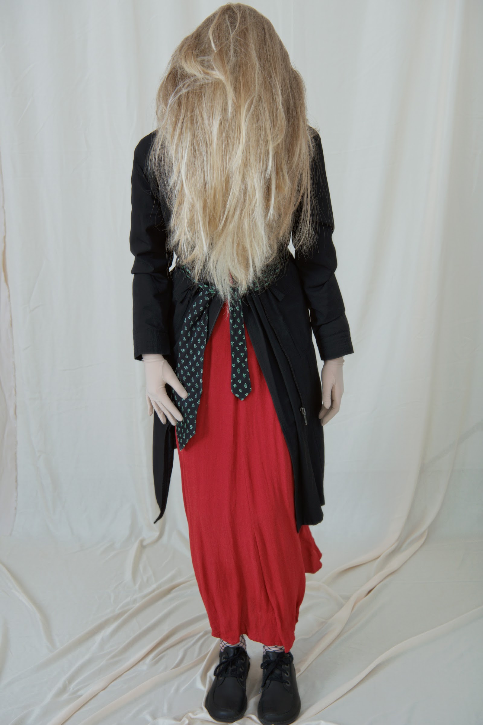 FLY ME TO THE MOON — Look 11