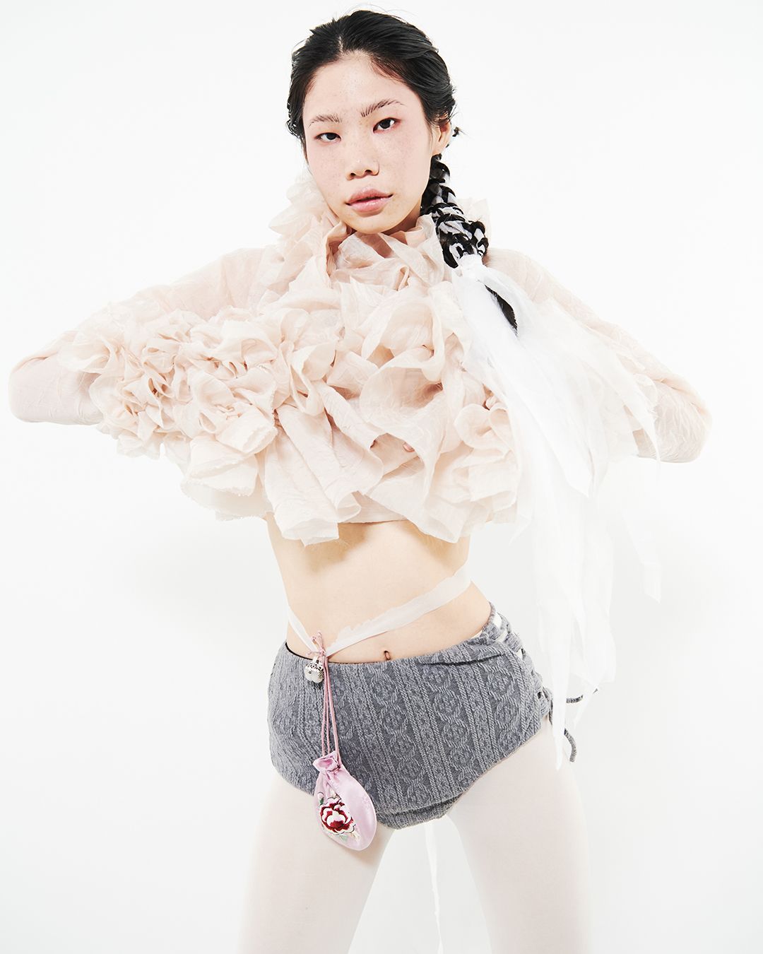 ARTIST-HAEEOHWA — Look 3