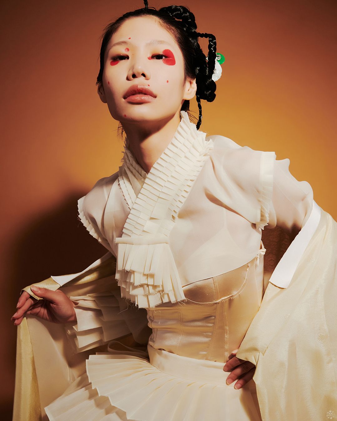 ARTIST-HAEEOHWA — Look 4