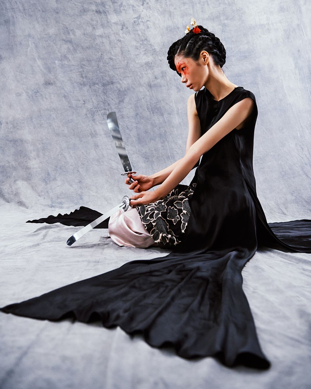 ARTIST-HAEEOHWA — Look 13