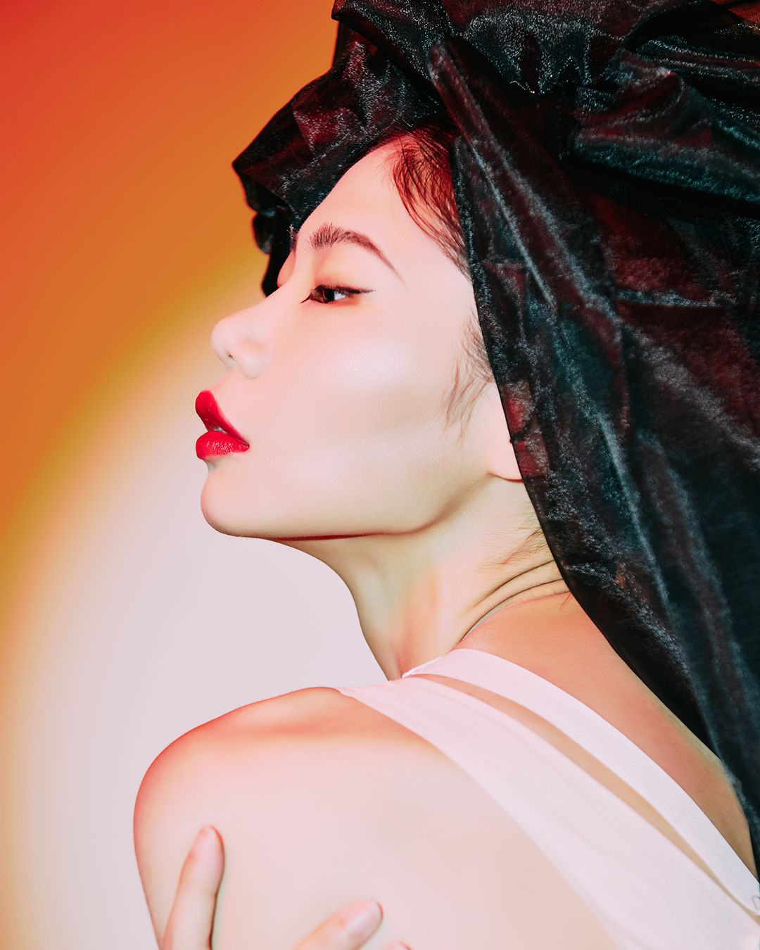 ARTIST-HAEEOHWA — Look 17